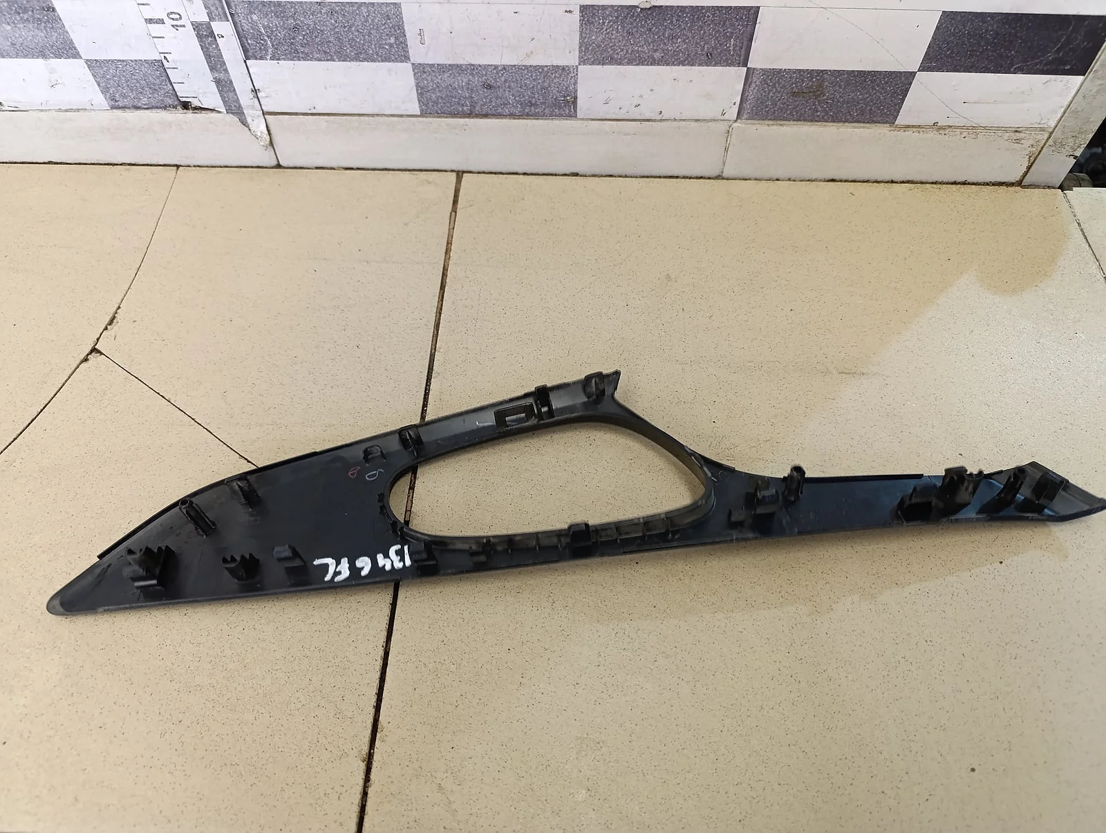 Накладка декоративная NISSAN Qashqai (J11) 2014> - миниатюра 2