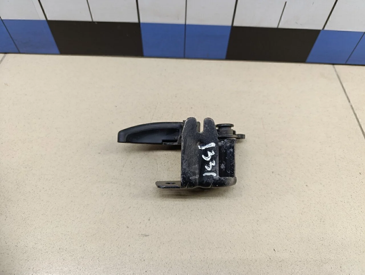 Ручка открывания капота Hyundai-KIA Matrix 2001-2010 - миниатюра 3