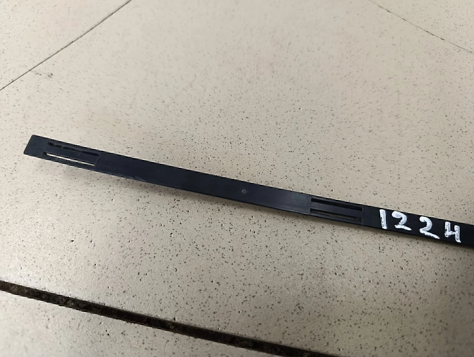 Молдинг двери Hyundai-KIA Elantra 2000-2005 - миниатюра 6