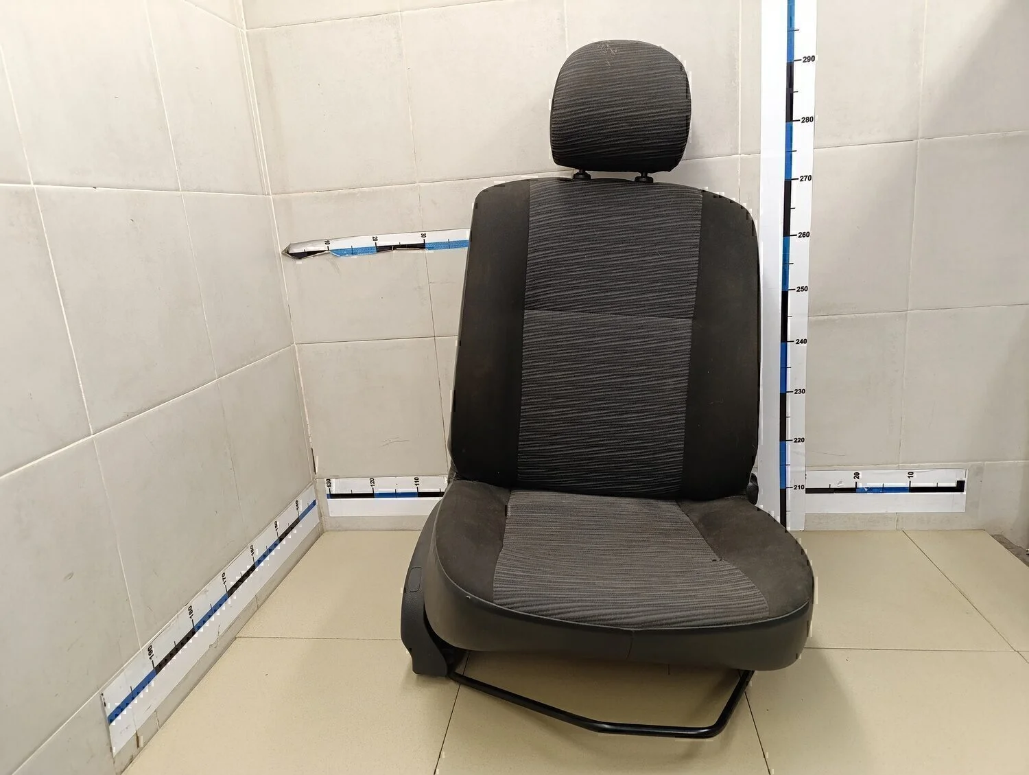 Сиденье переднее правое RENAULT Logan 2005-2014 - изображение 1