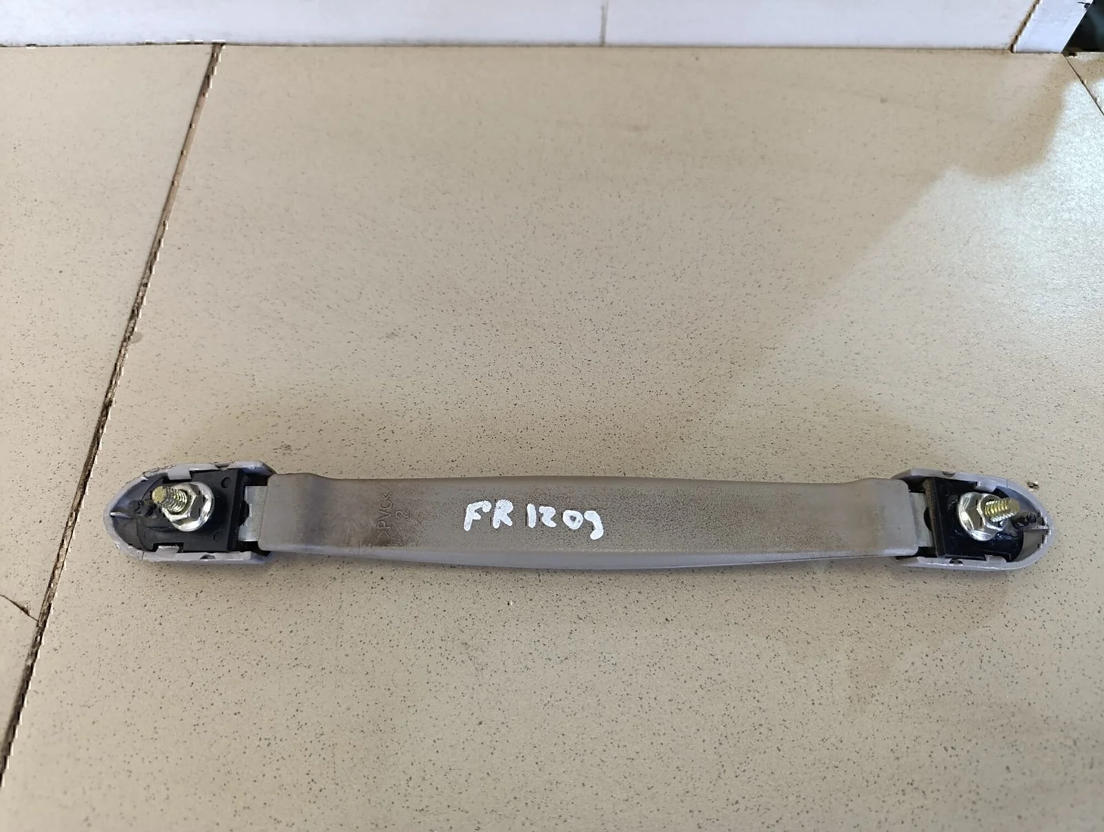 Ручка внутренняя потолочная Hyundai-KIA Cerato 2004-2008 - миниатюра 2