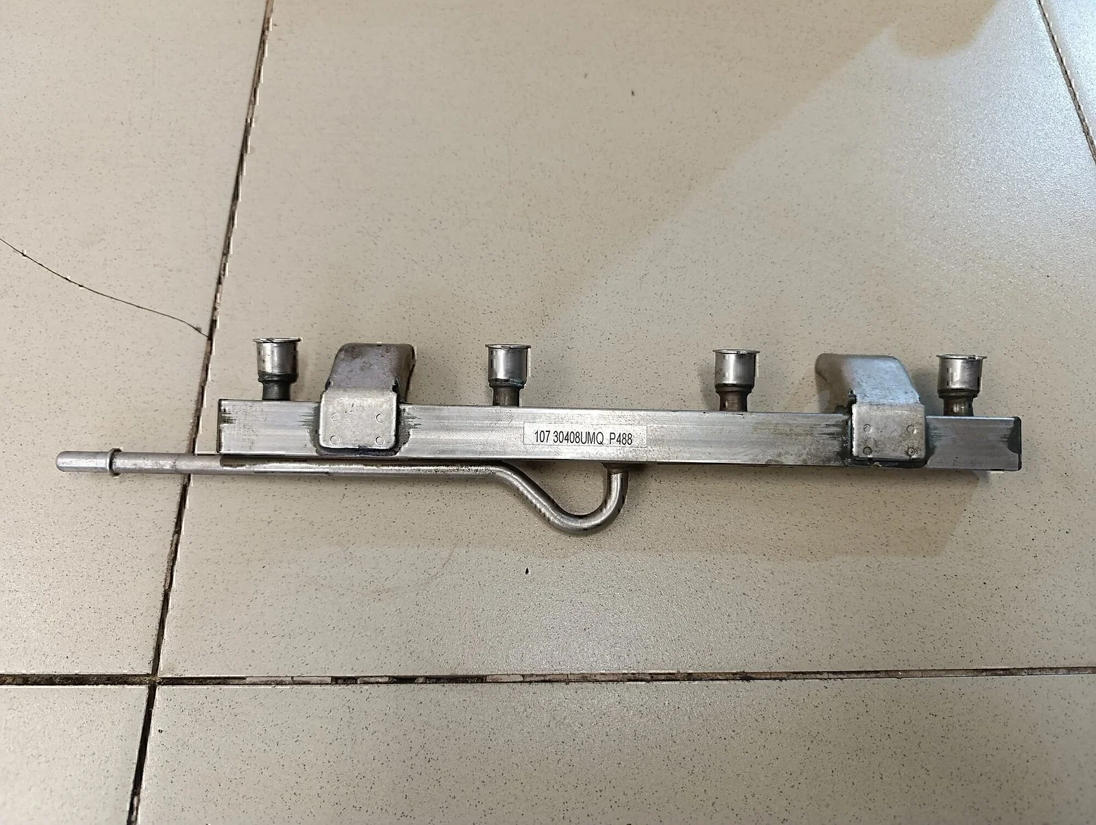 Рейка топливная (рампа) GEELY EMGRAND EC7 2011-2016 - миниатюра 3