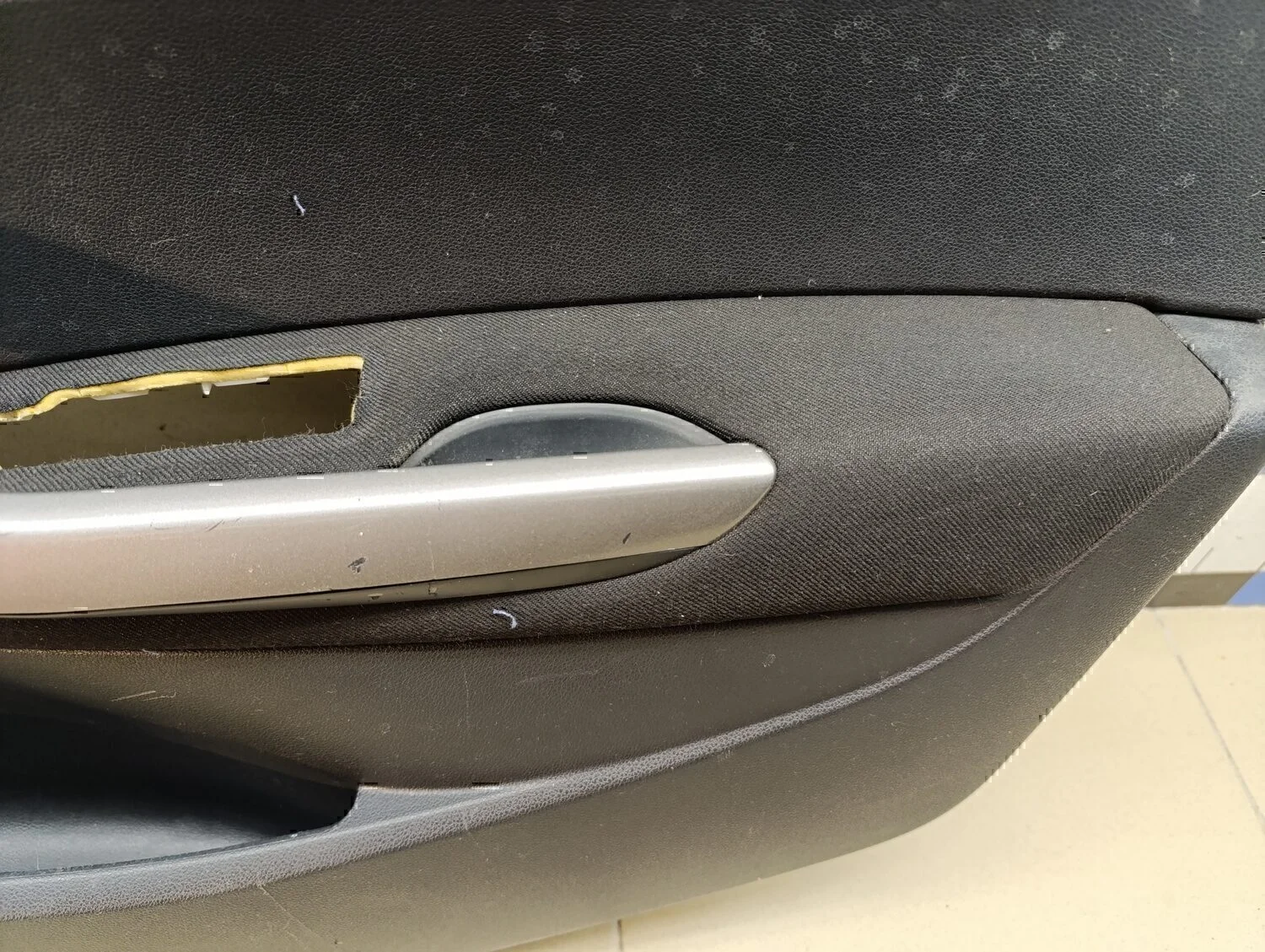 Обшивка двери передней правой PEUGEOT 408 2012> - миниатюра 3