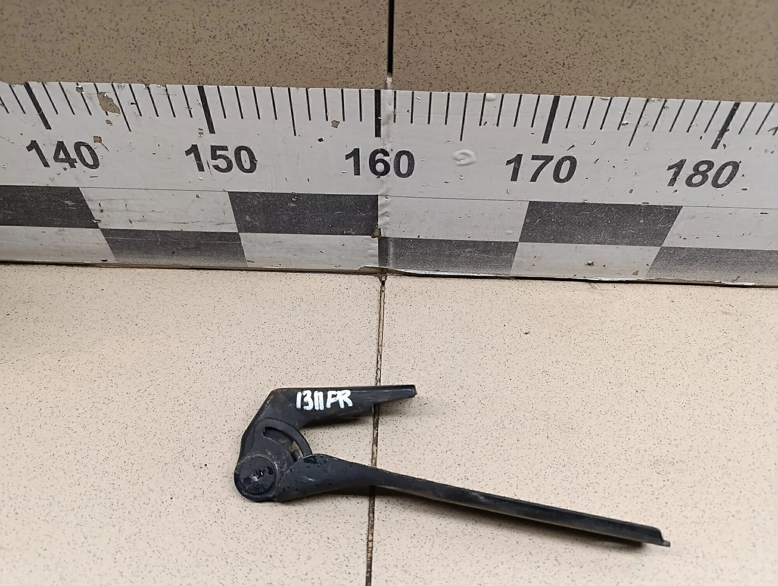Петля капота правая VW Passat [B5] 2000-2005 - миниатюра 2