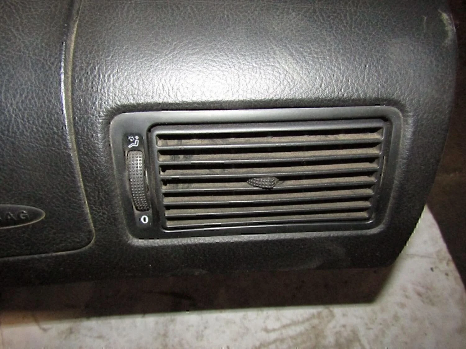 Торпедо VW Golf IV/Bora 1997-2005 - миниатюра 5