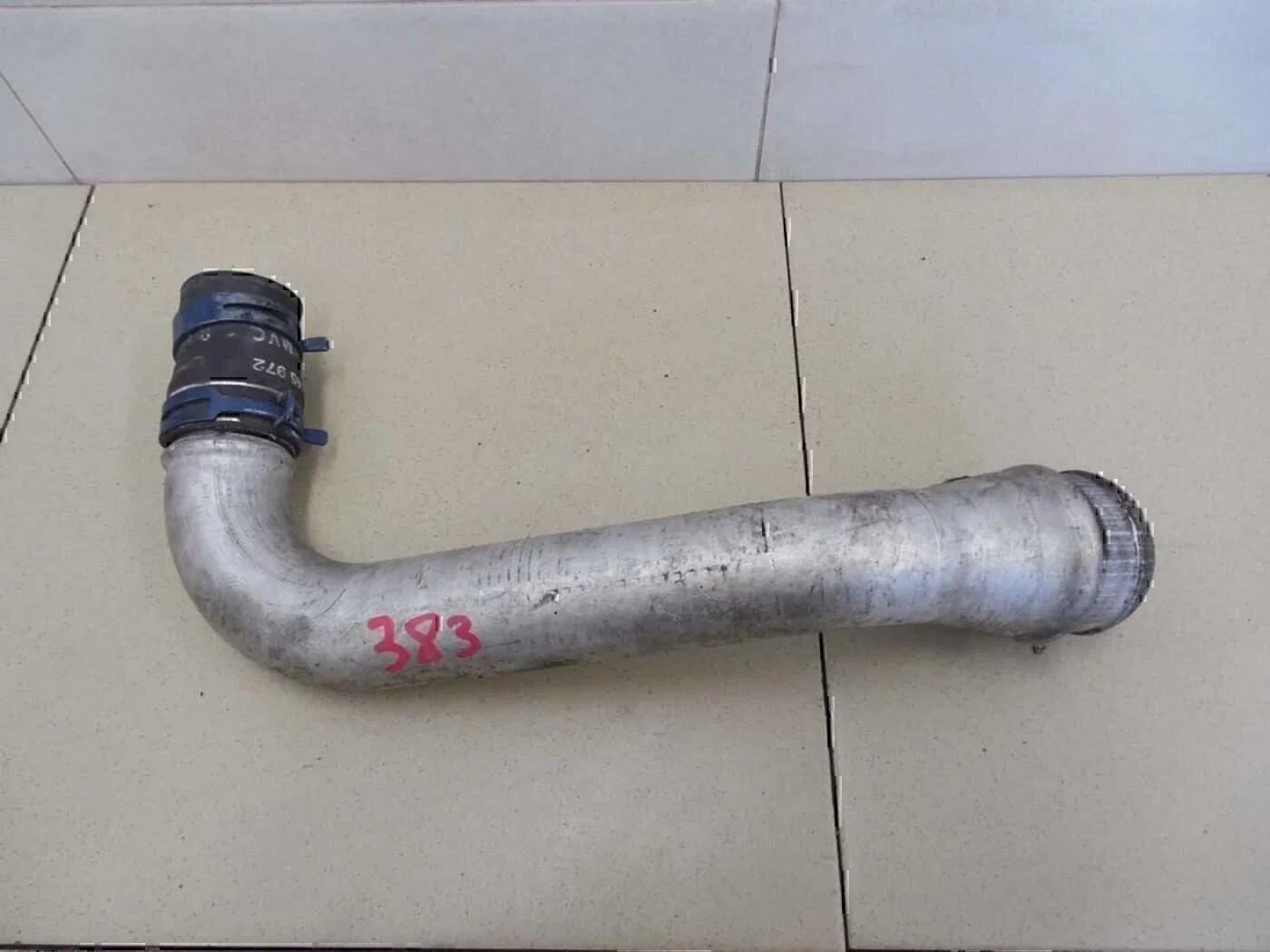 Патрубок интеркулера VW Caddy II 1995-2004 - миниатюра 2