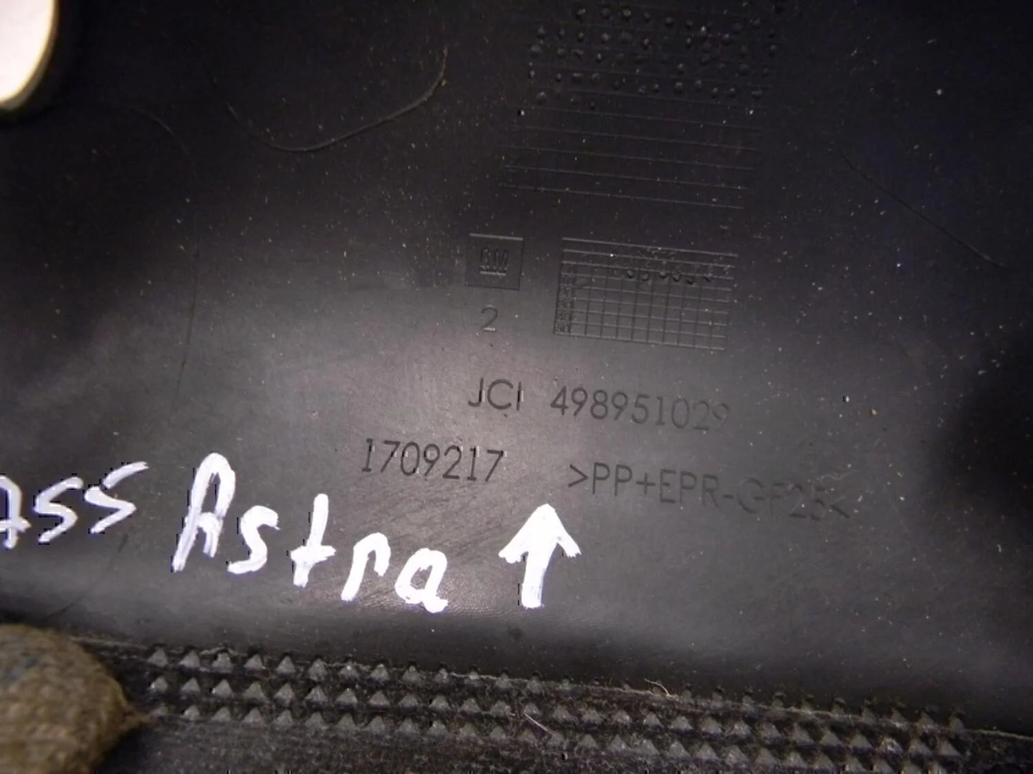 Кожух рулевой колонки верхний OPEL Astra J 2010> - миниатюра 6