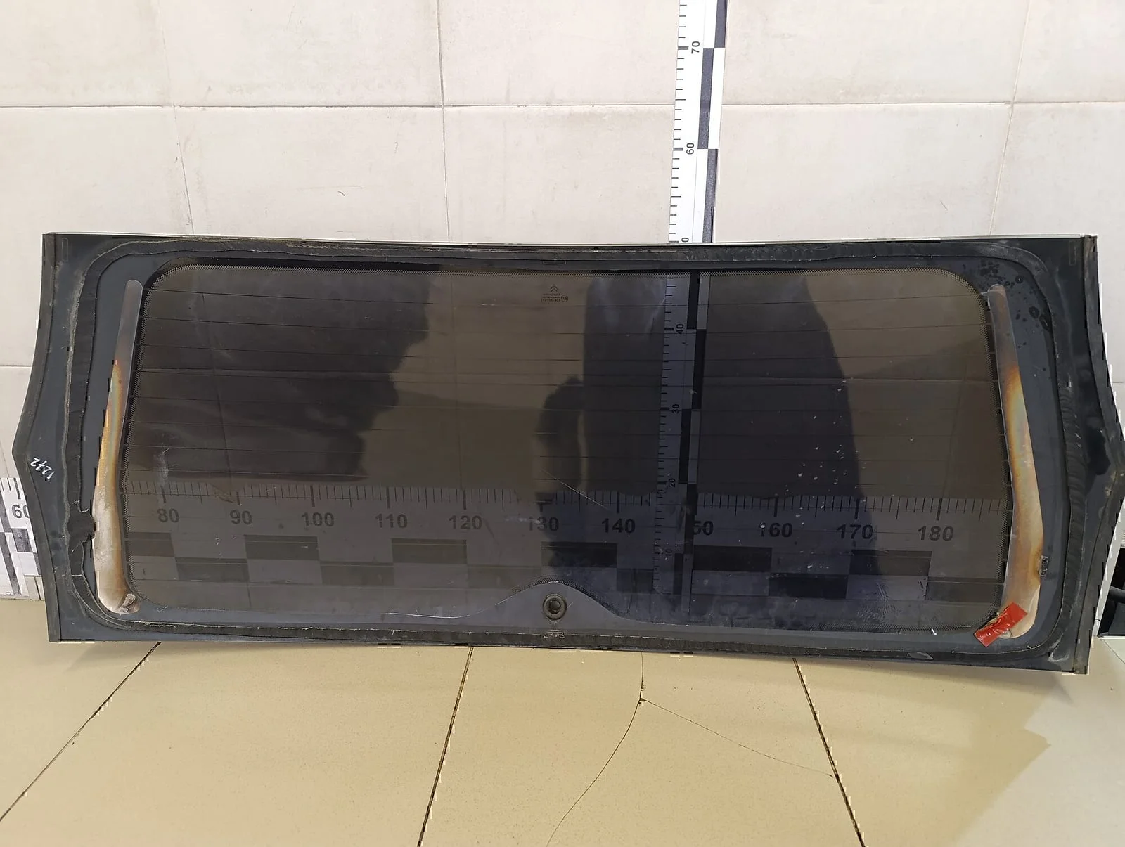 Стекло заднее Peugeot-Citroen C3 2002-2009 - миниатюра 4