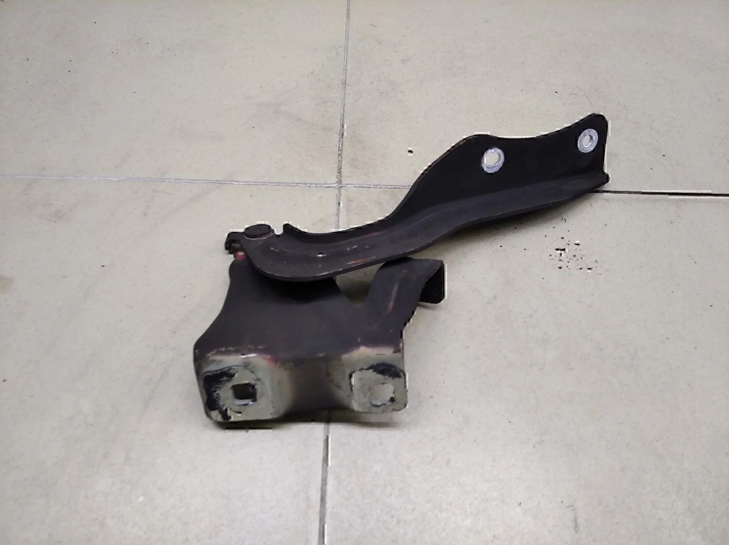 Петля капота левая NISSAN Qashqai (J11) 2014> - миниатюра 3