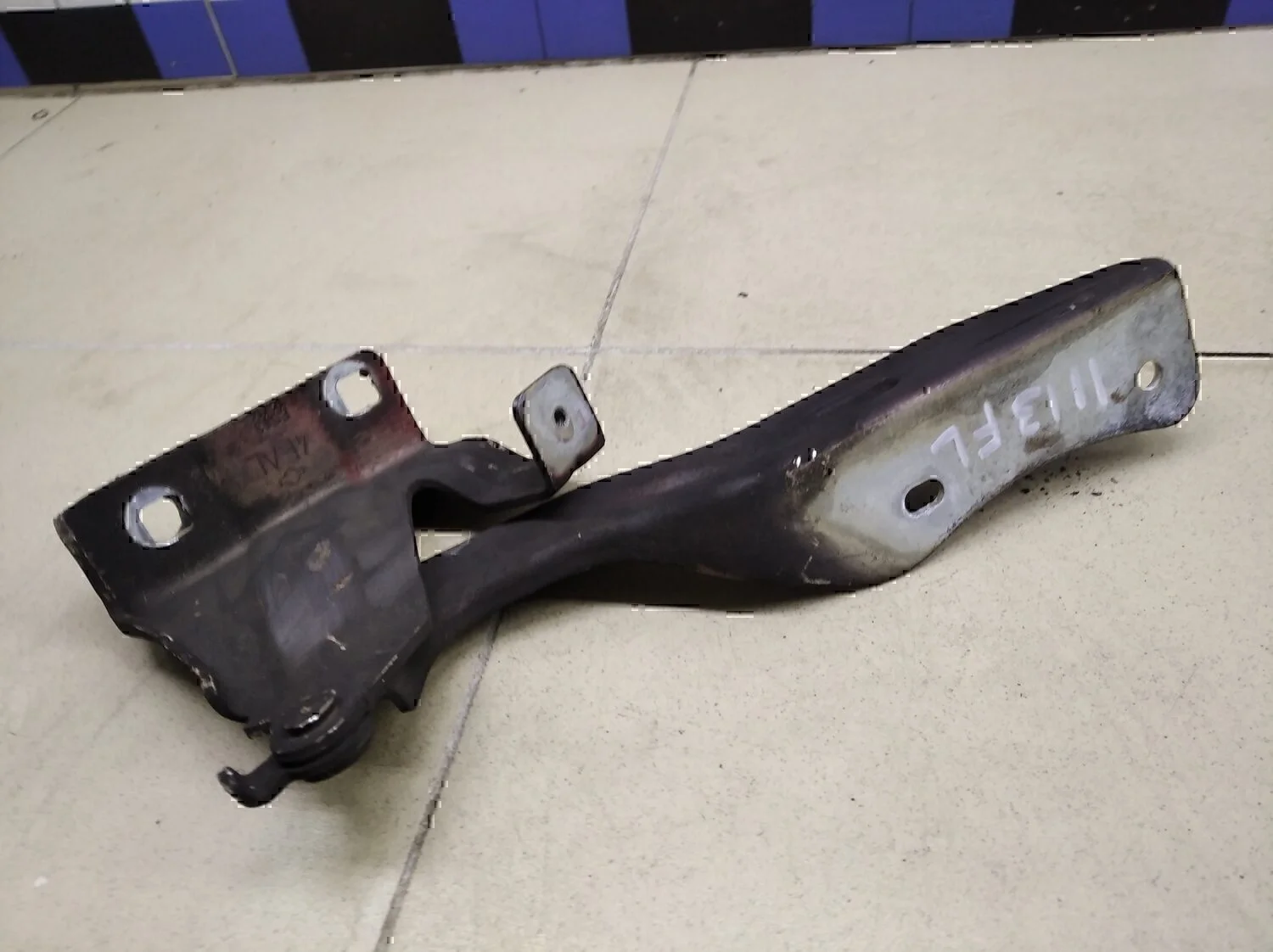 Петля капота левая NISSAN Qashqai (J11) 2014> - миниатюра 4