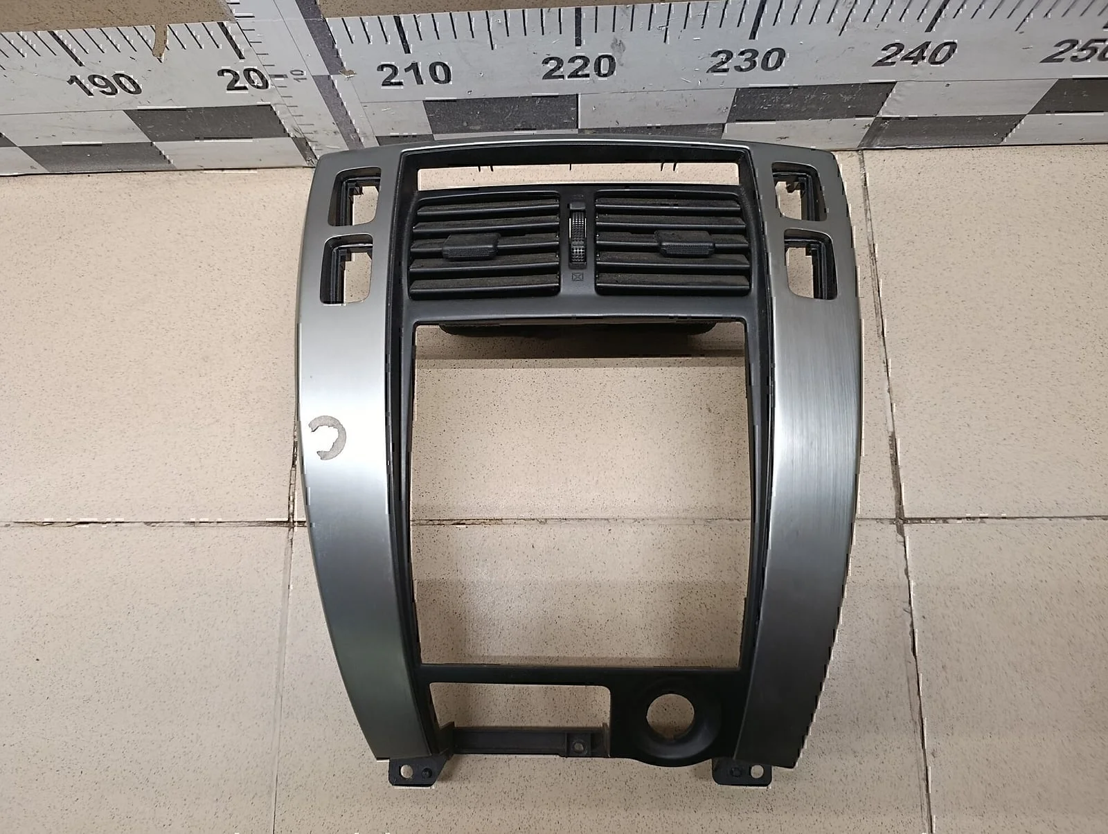 Накладка декоративная Hyundai-KIA Tucson 2004-2010 - миниатюра 2