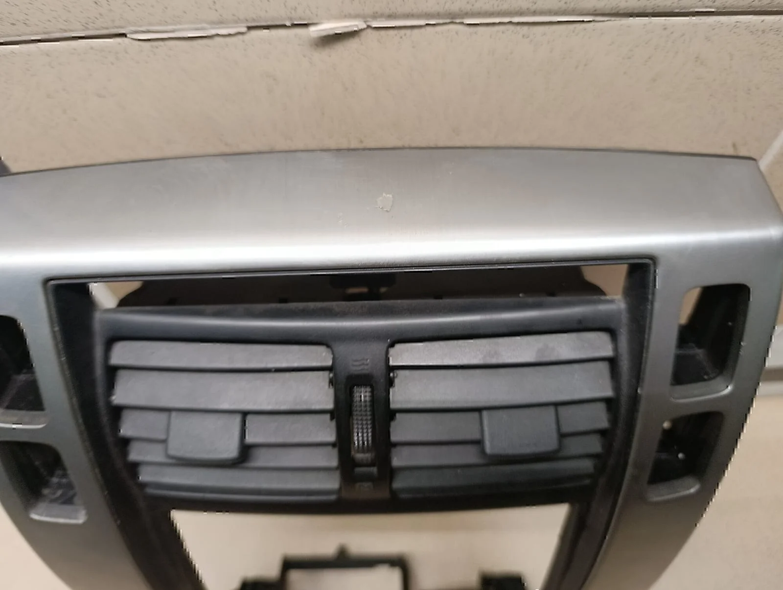 Накладка декоративная Hyundai-KIA Tucson 2004-2010 - миниатюра 3