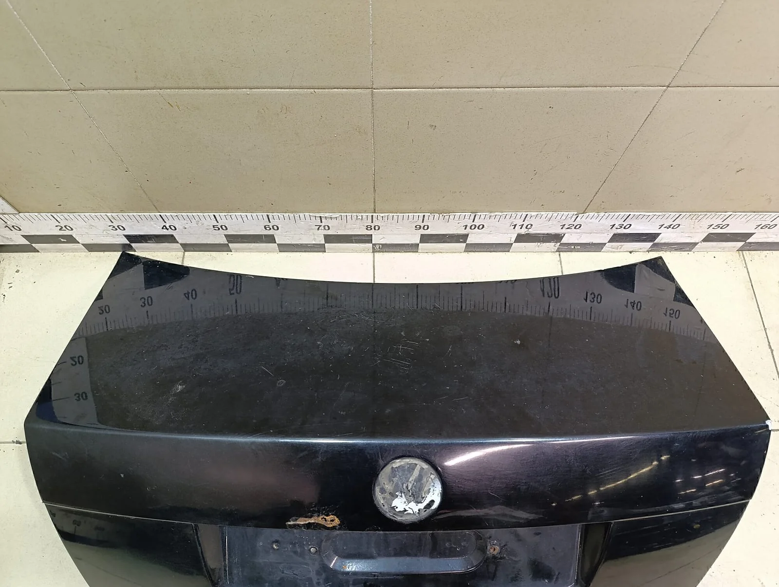 Крышка багажника VW Passat [B5] 2000-2005 - миниатюра 5