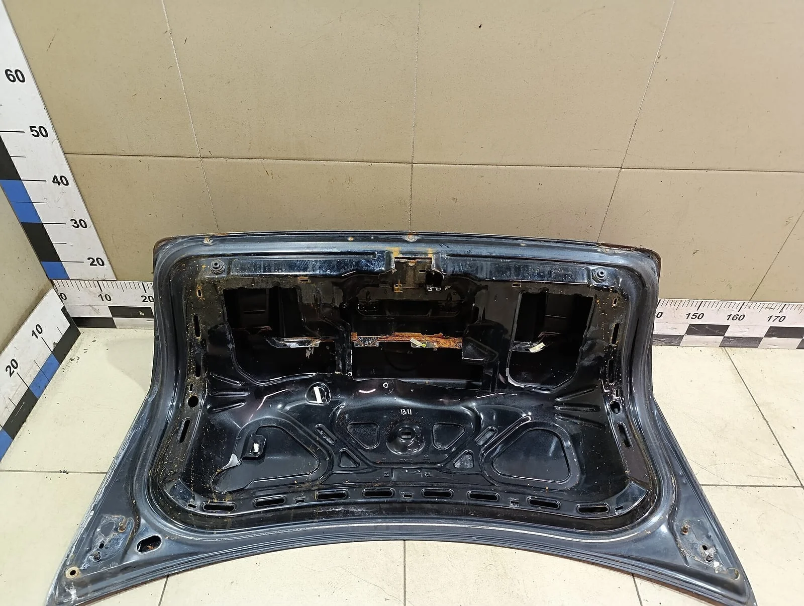 Крышка багажника VW Passat [B5] 2000-2005 - миниатюра 7