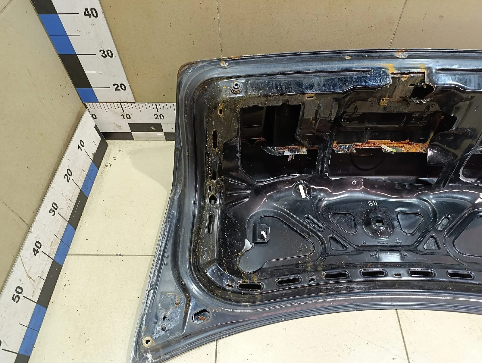 Крышка багажника VW Passat [B5] 2000-2005 - миниатюра 8