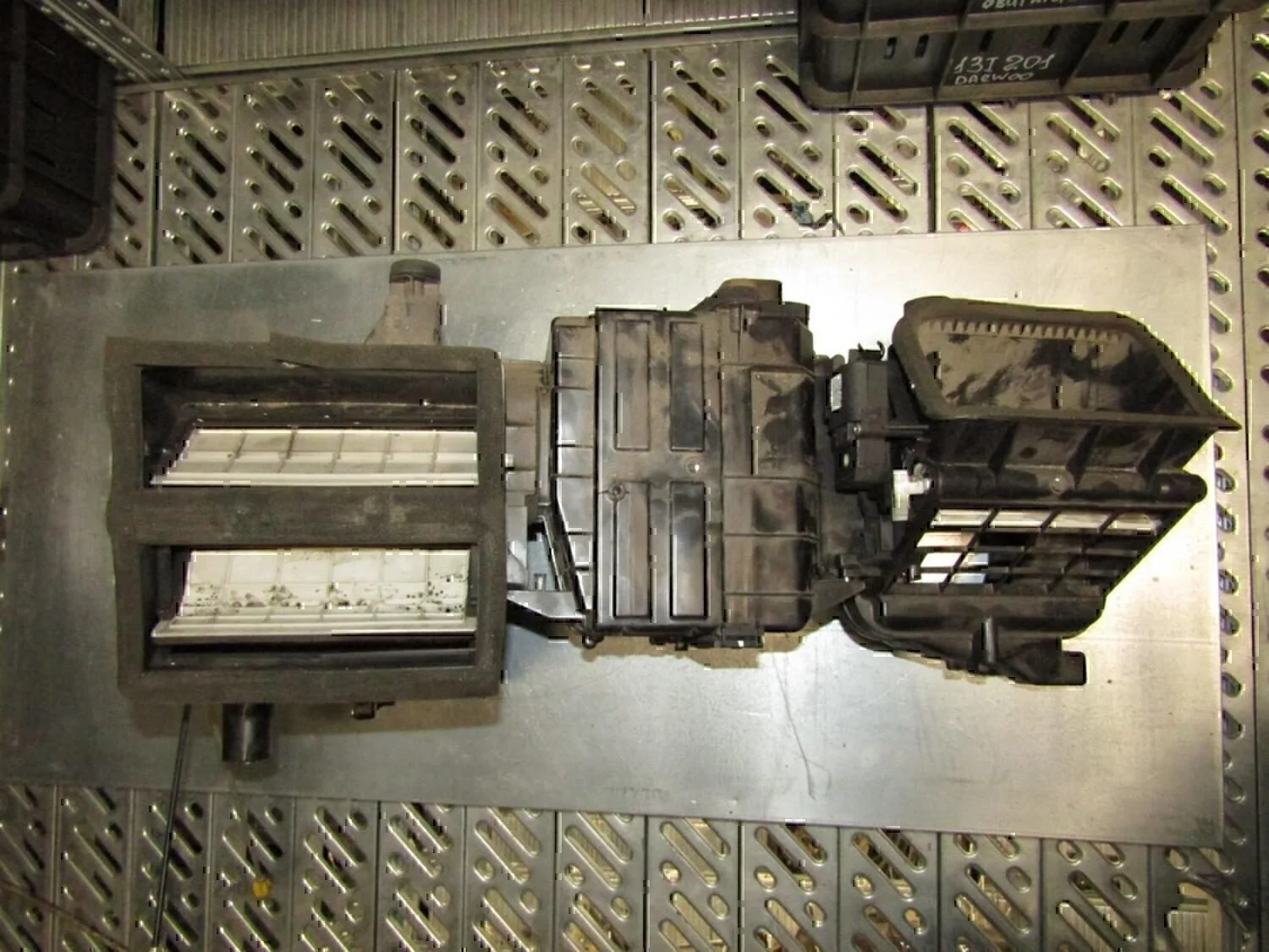 Корпус отопителя Chevrolet Aveo (T250) 2005-2011 - миниатюра 2
