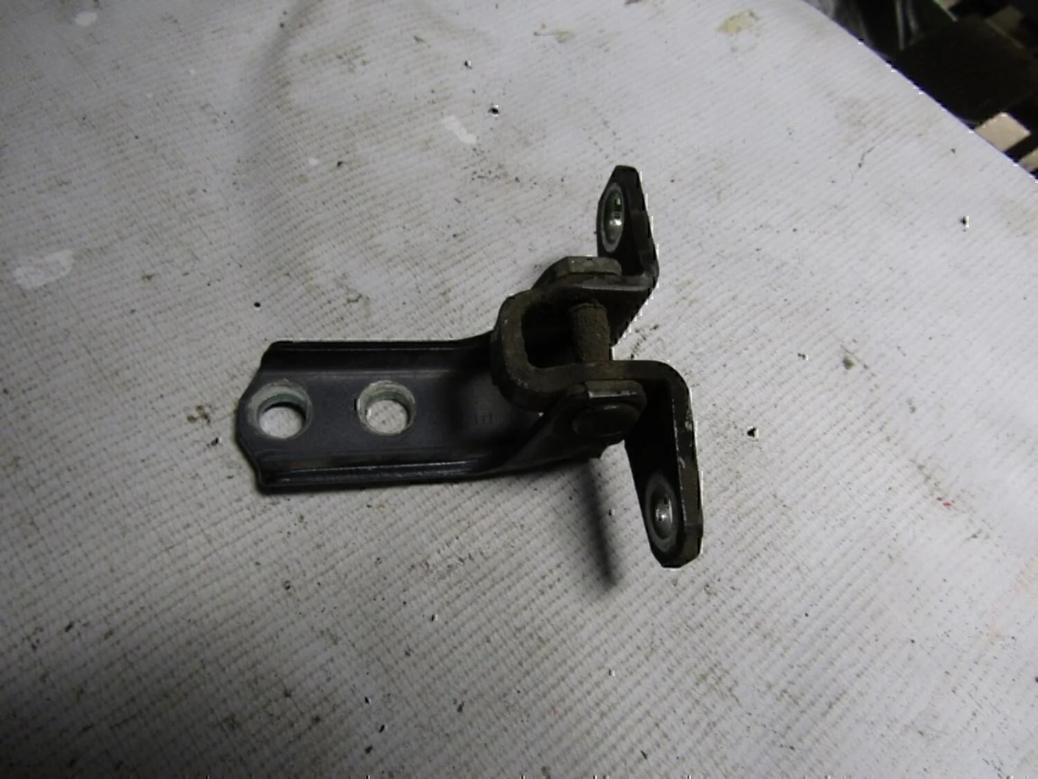Петля двери MITSUBISHI Lancer (CX,CY) 2007> - миниатюра 2