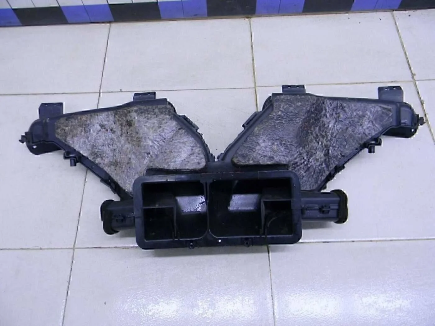 Воздуховод Chevrolet Aveo (T250) 2005-2011 - миниатюра 2