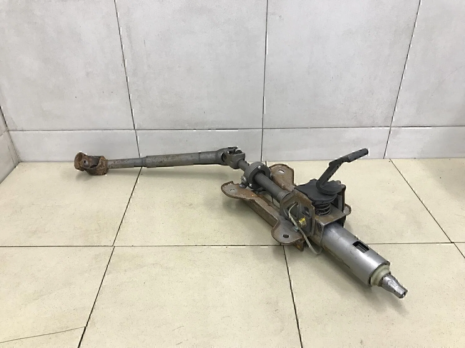 Колонка рулевая FORD Fiesta 2001-2007 - изображение 1