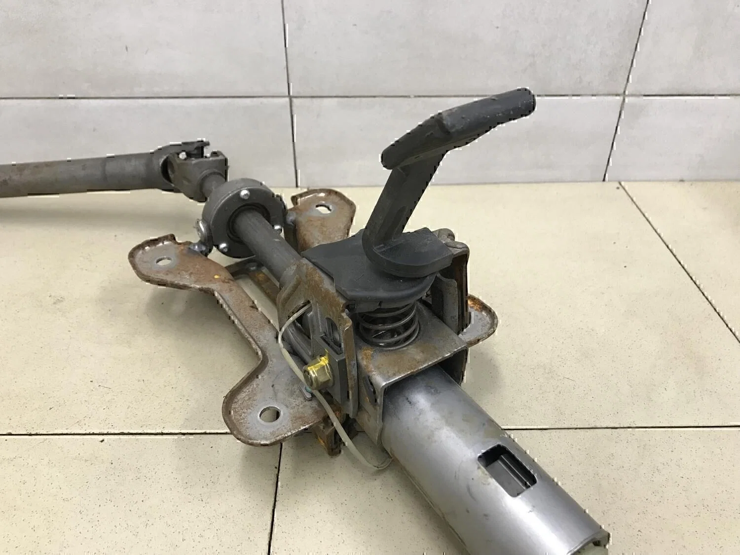 Колонка рулевая FORD Fiesta 2001-2007 - миниатюра 3