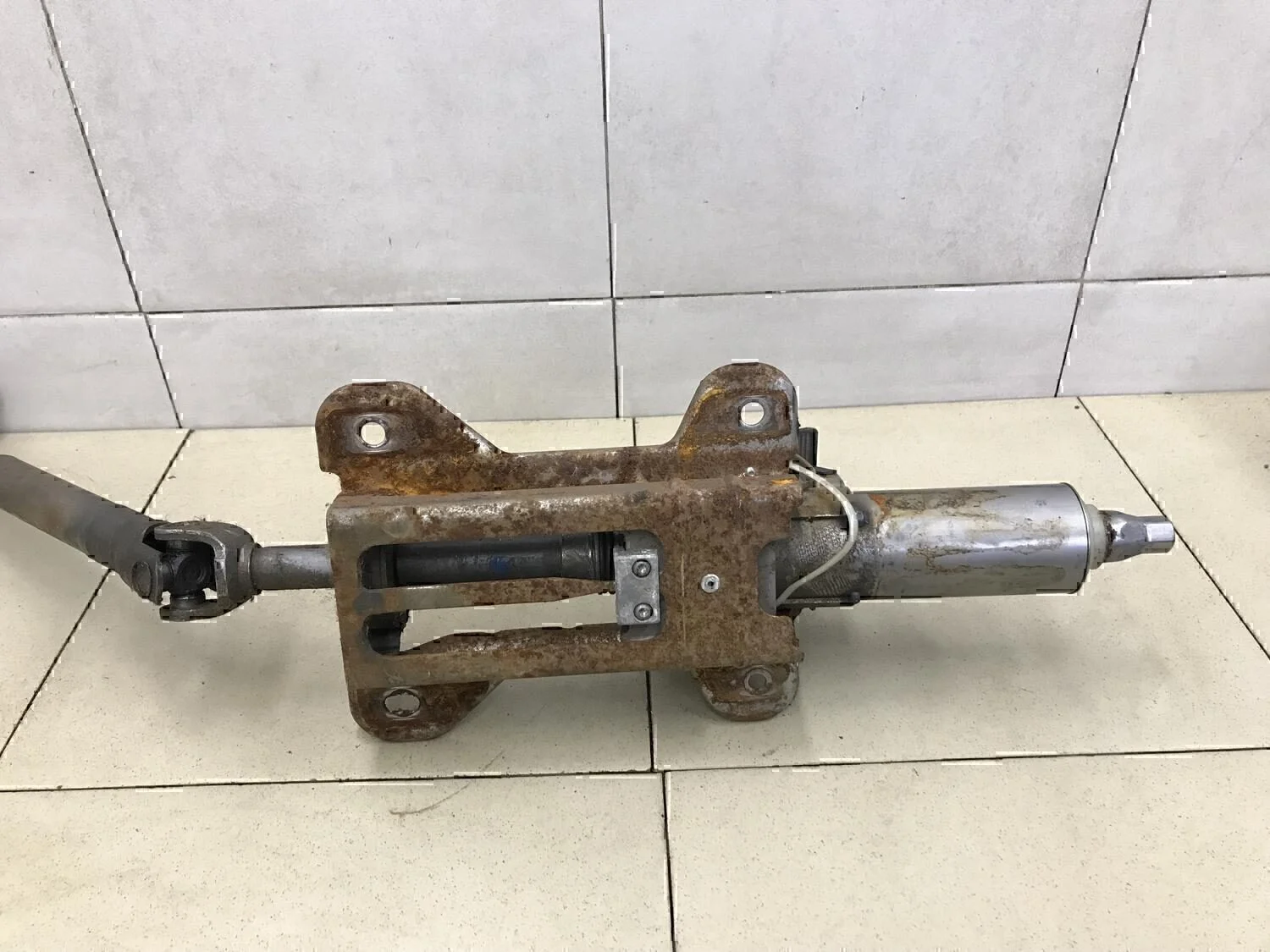 Колонка рулевая FORD Fiesta 2001-2007 - миниатюра 6