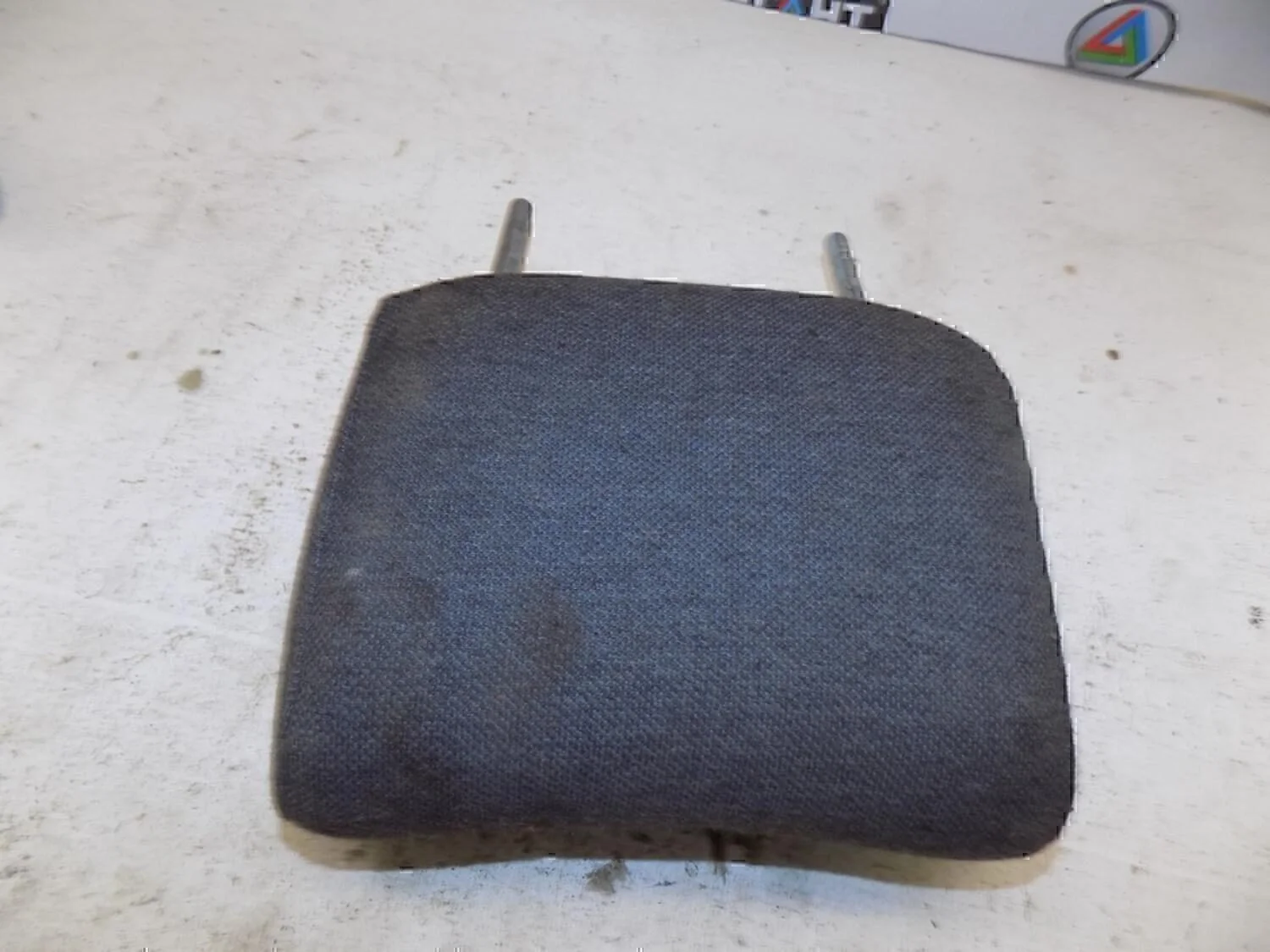 Подголовник VW Passat [B3] 1988-1993 - миниатюра 2