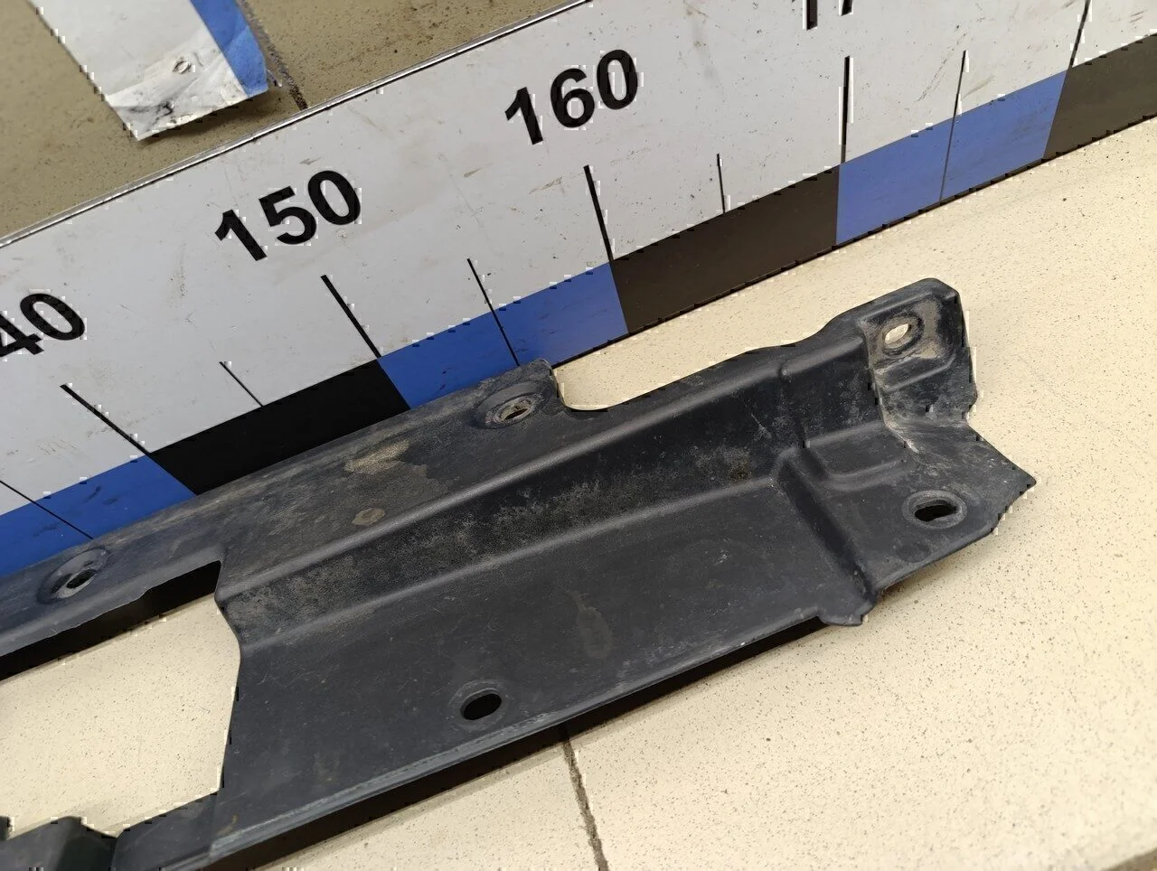 Кожух замка капота Hyundai-KIA Elantra 2000-2005 - миниатюра 10