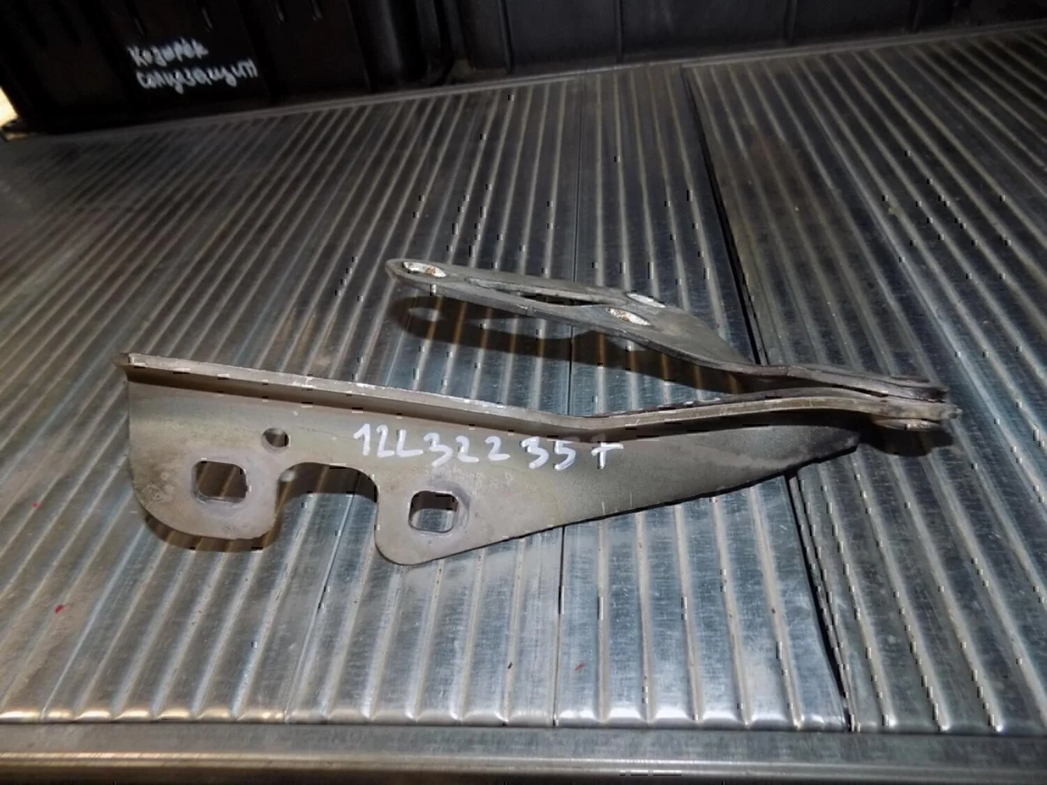 Петля капота правая OPEL Vectra C 2002-2008 - миниатюра 2