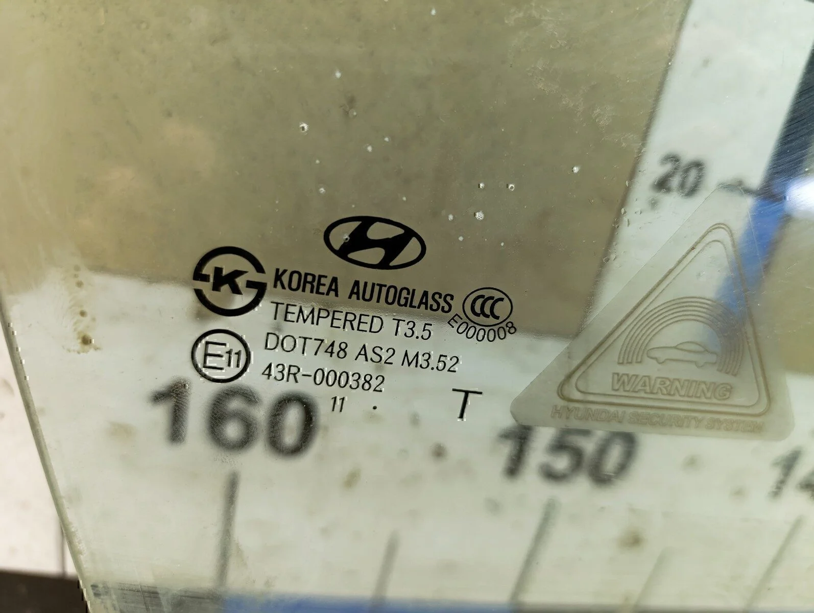 Стекло двери передней правой Hyundai-KIA Elantra 2011-2016 - миниатюра 2