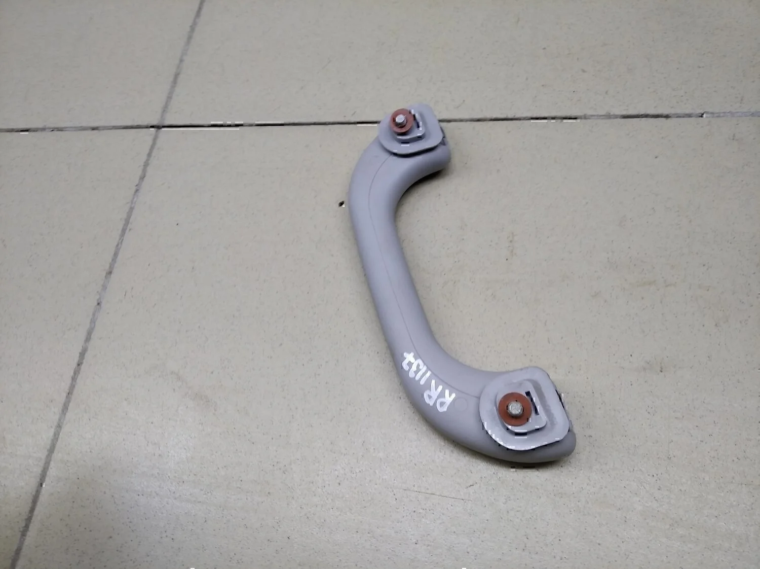 Ручка внутренняя потолочная Hyundai-KIA i30 2007-2012 - миниатюра 4