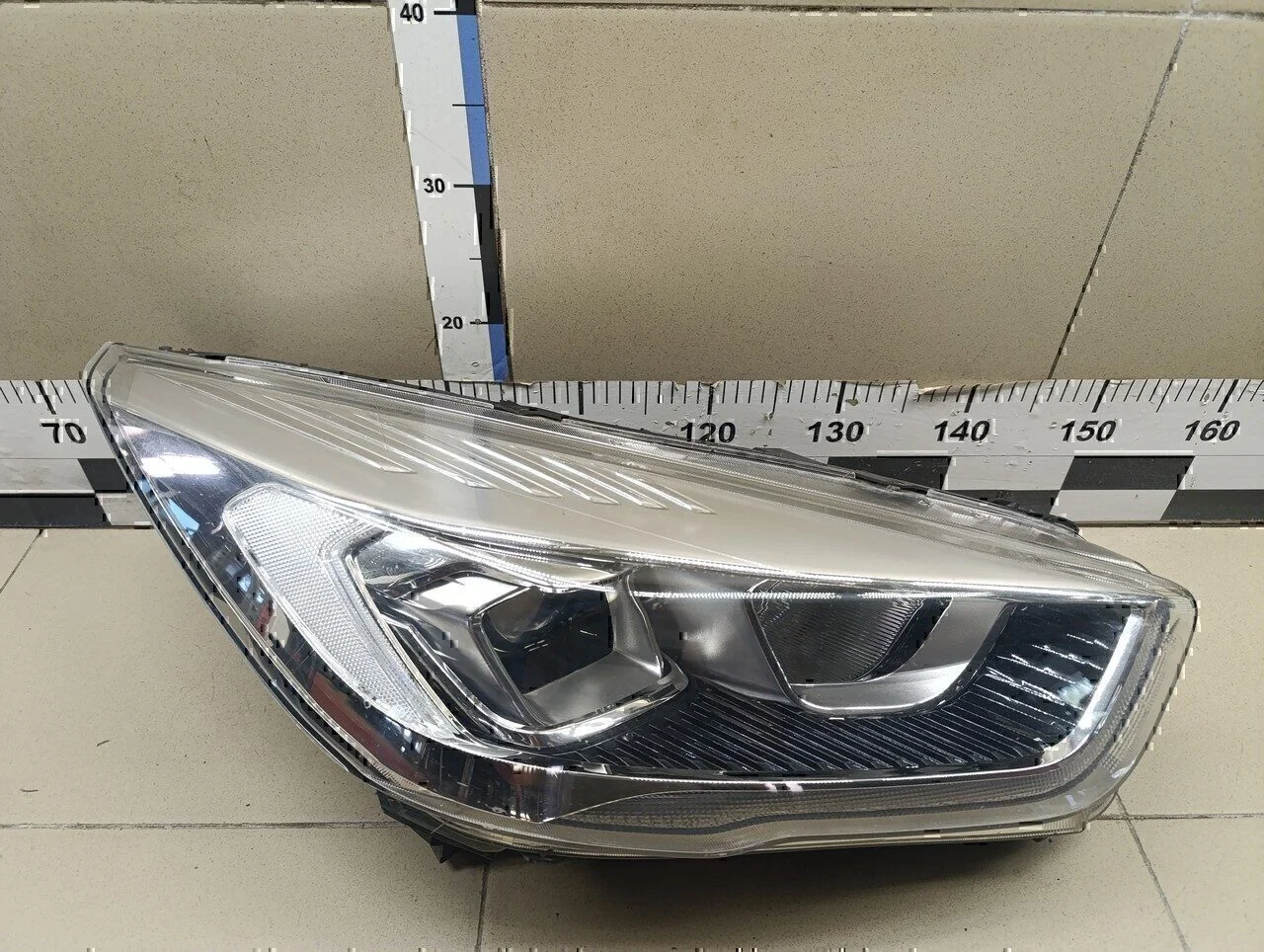 Фара правая FORD Kuga 2012> - миниатюра 3