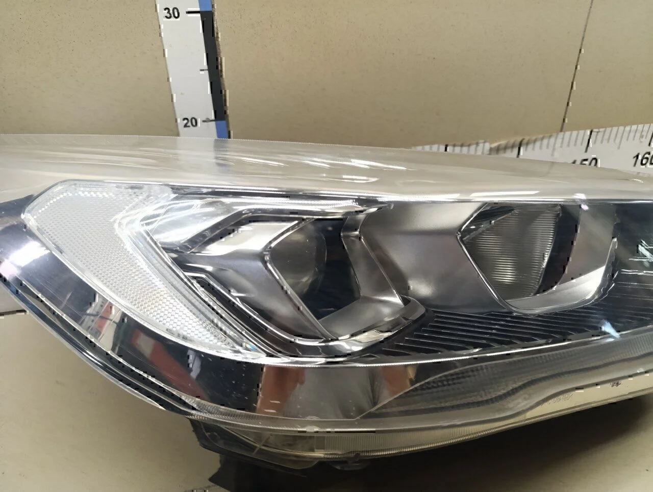 Фара правая FORD Kuga 2012> - миниатюра 7