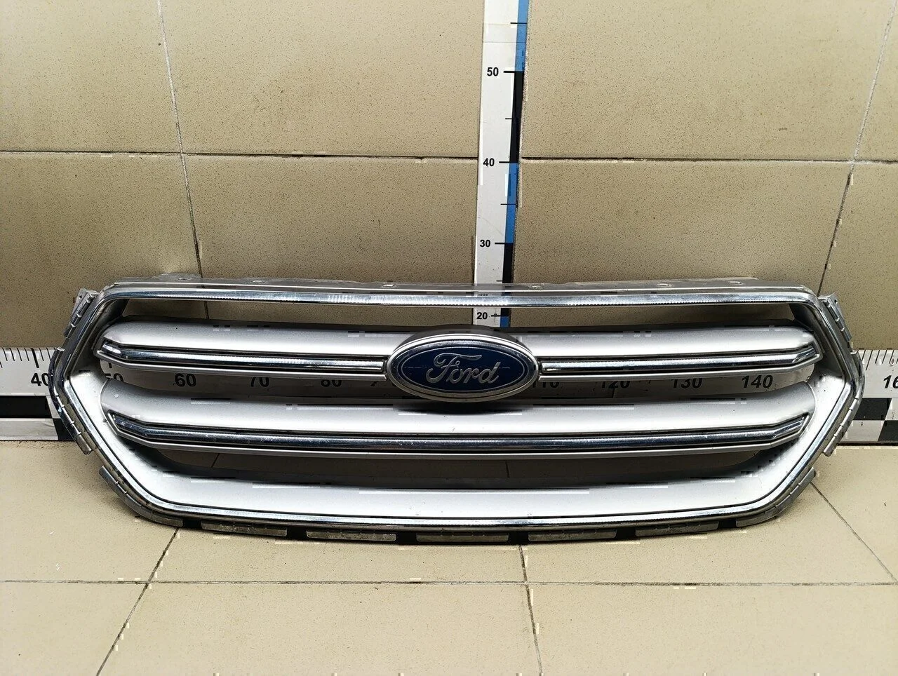 Решетка радиатора FORD Kuga 2012> - изображение 1