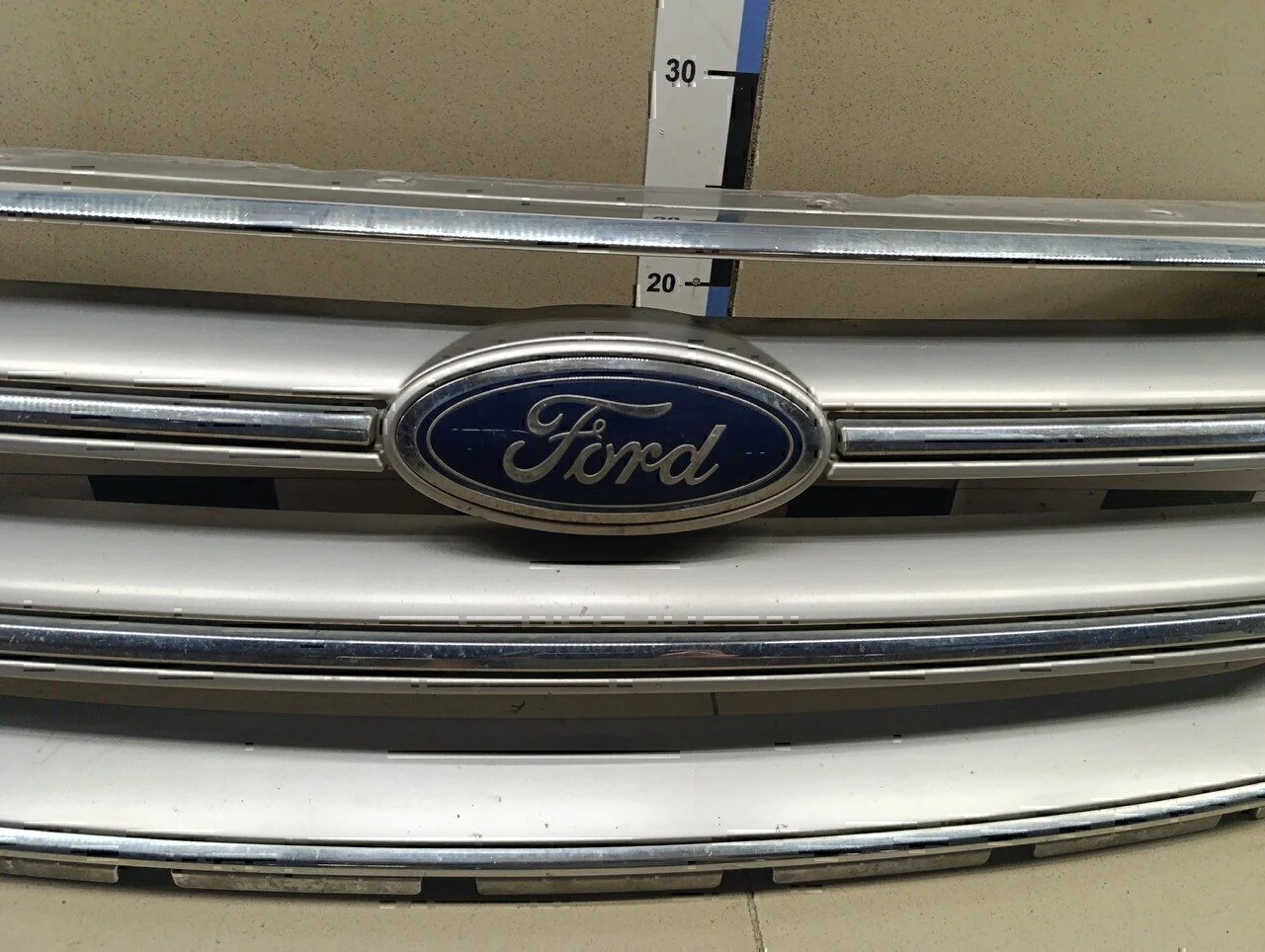 Решетка радиатора FORD Kuga 2012> - миниатюра 3