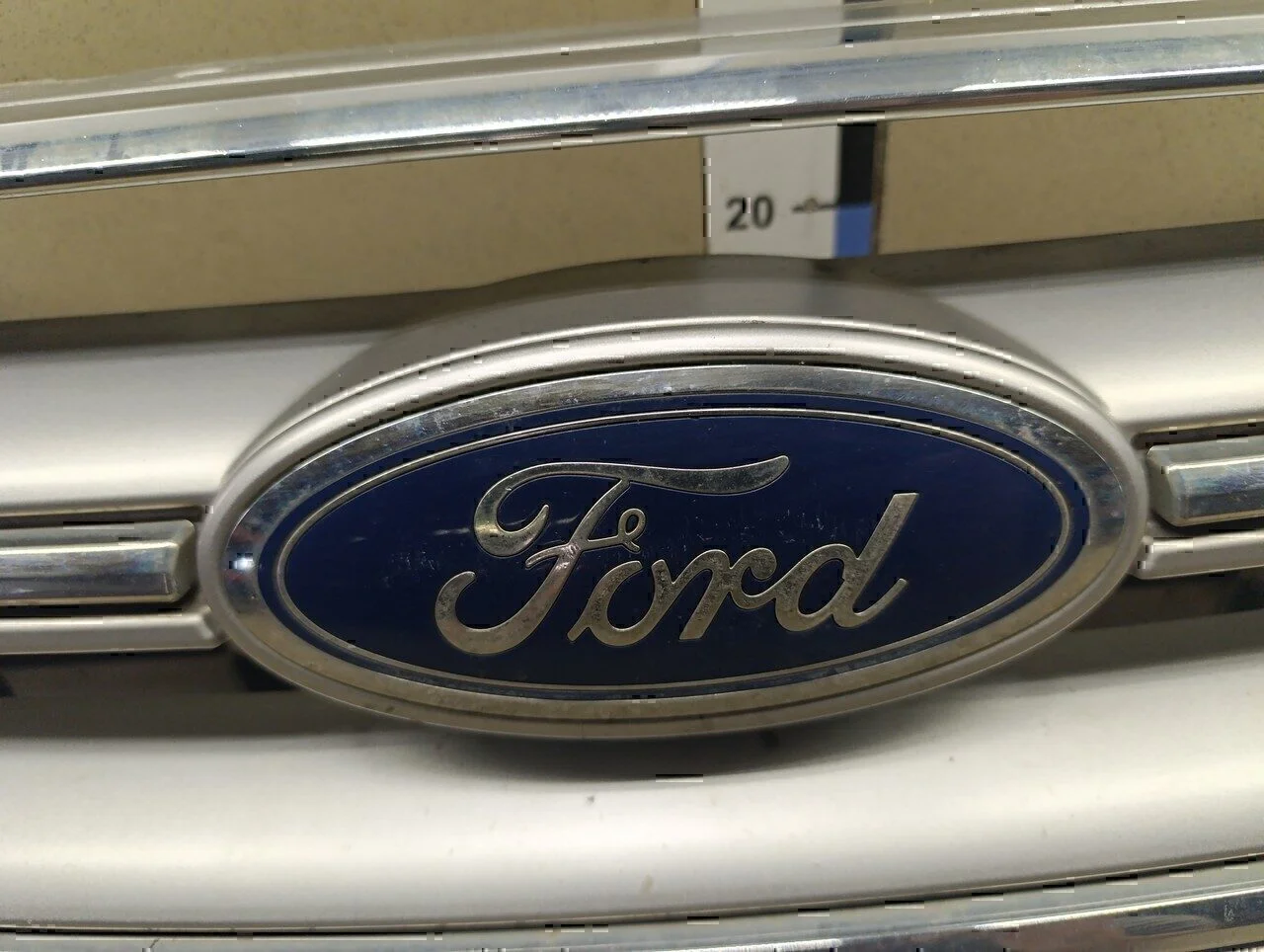 Решетка радиатора FORD Kuga 2012> - миниатюра 4