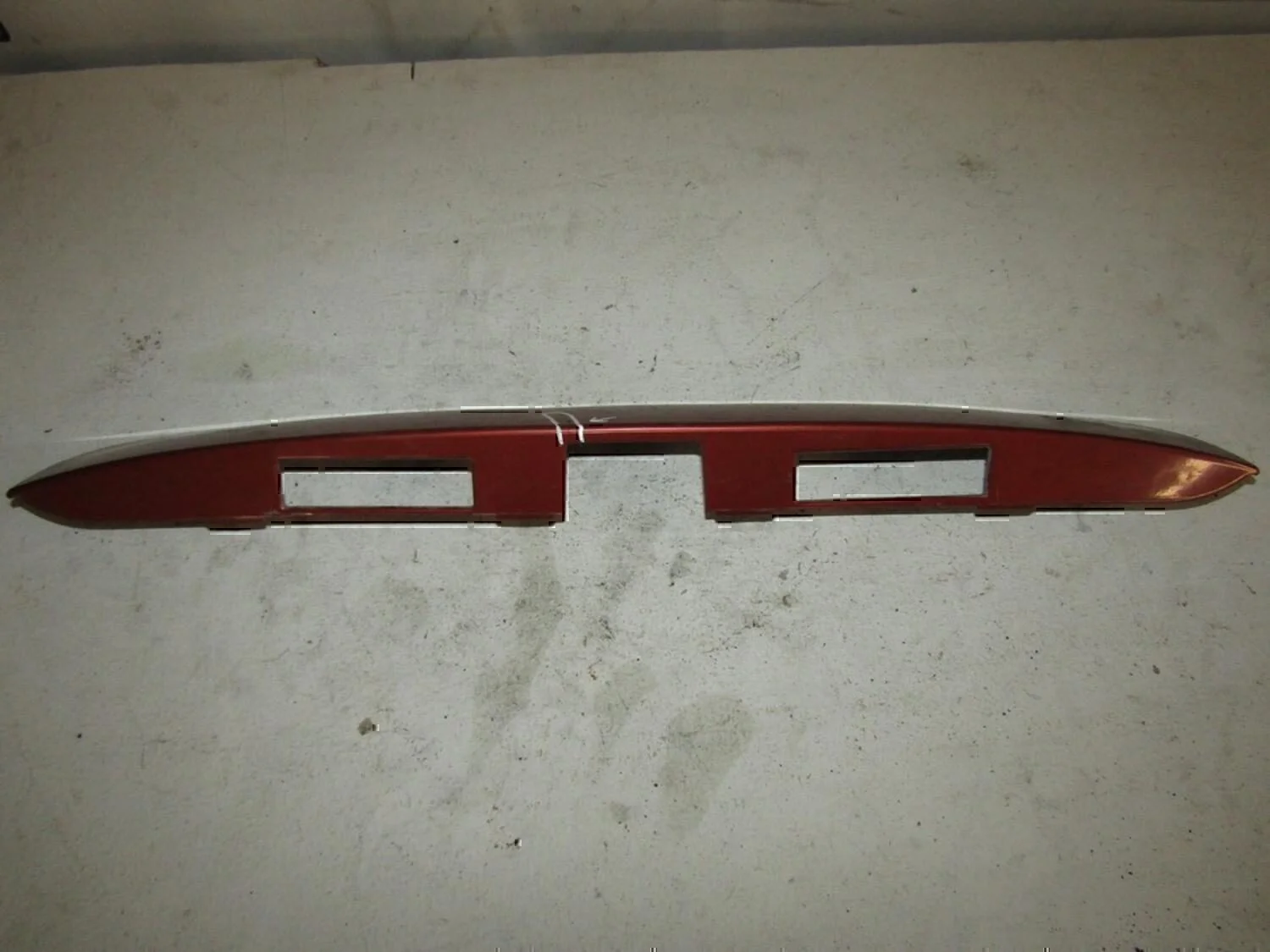 Накладка двери багажника NISSAN Note (E11) 2006-2013 - миниатюра 2