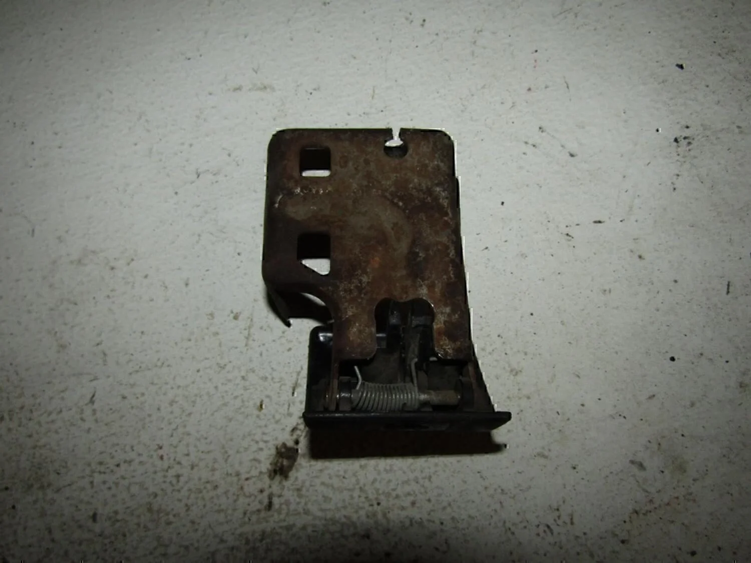 Ручка открывания капота NISSAN Almera N16 2000-2006 - миниатюра 2