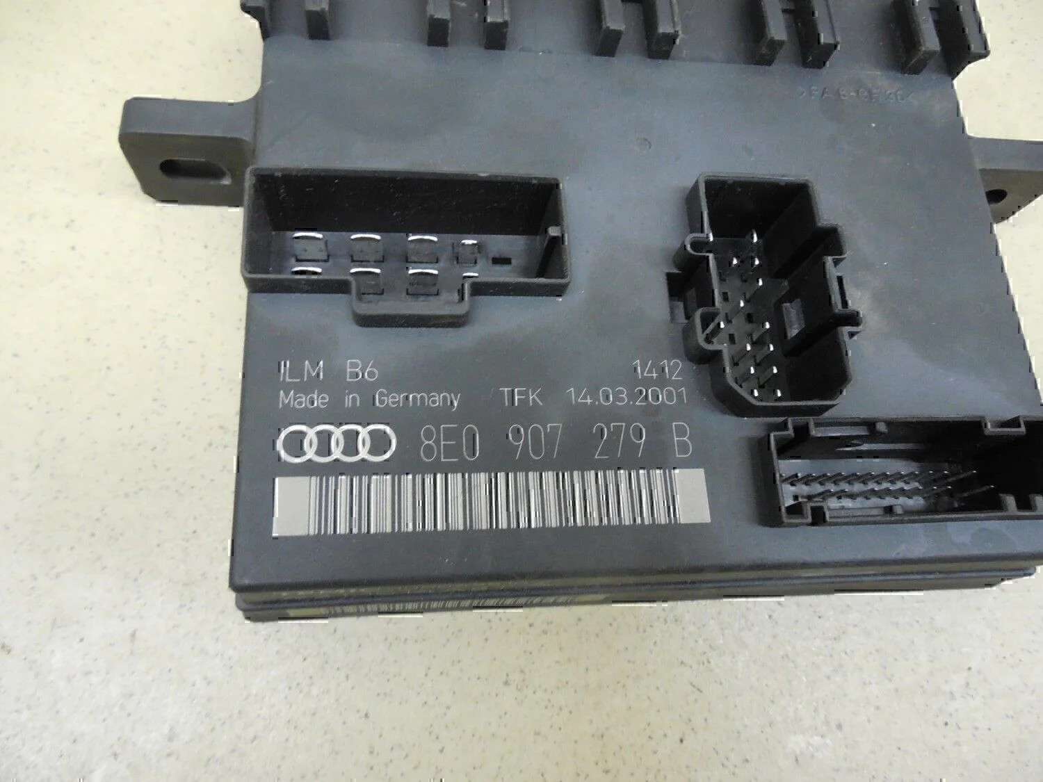 Блок электронный Audi A4 [B6] 2000-2004 - миниатюра 6