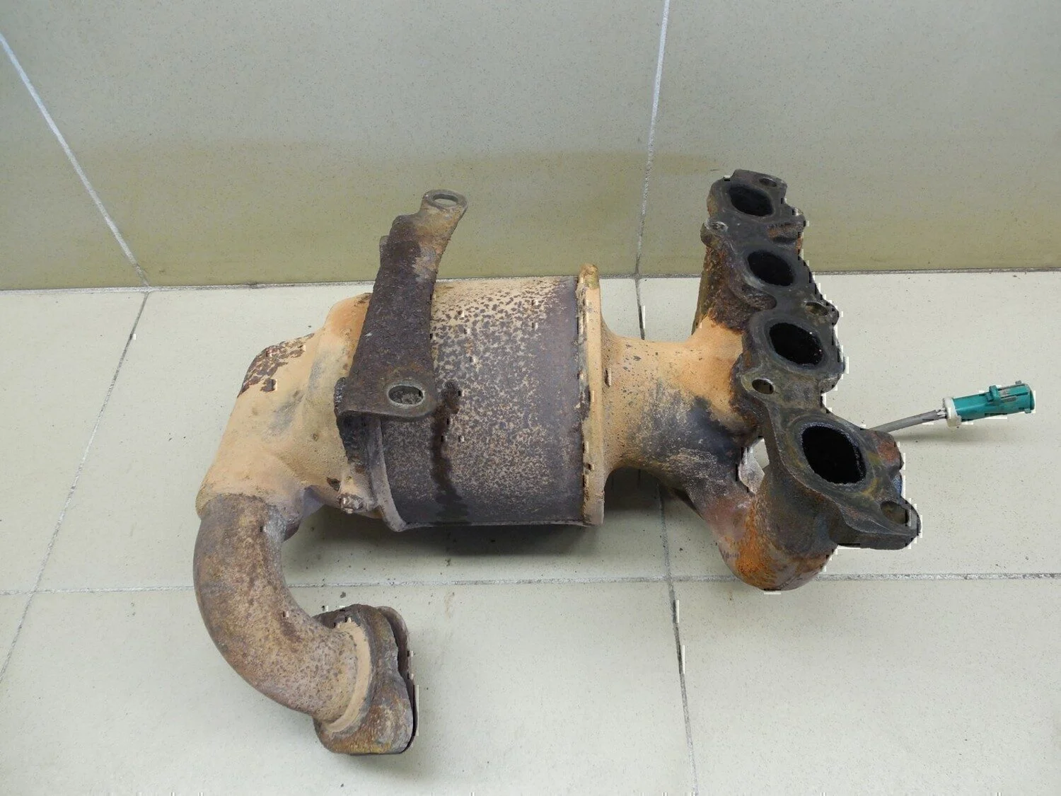 Коллектор выпускной FORD Fusion 2002-2012 - миниатюра 6