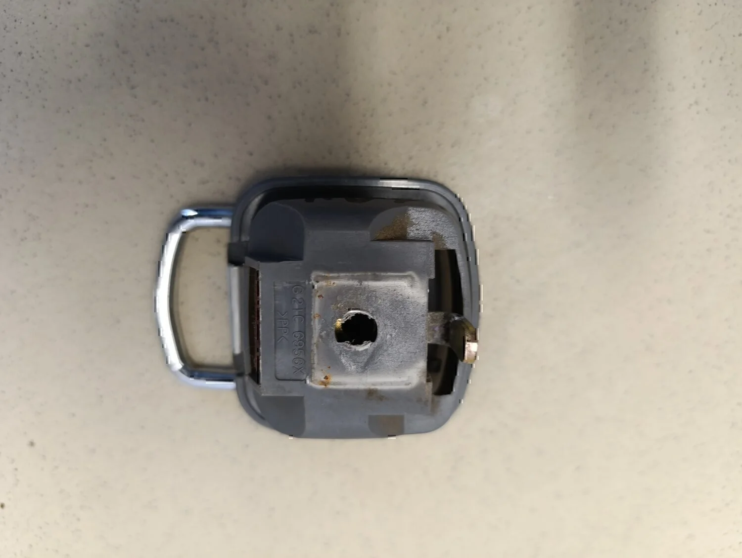 Крючок MAZDA Mazda 6 (GG) 2002-2007 - миниатюра 4