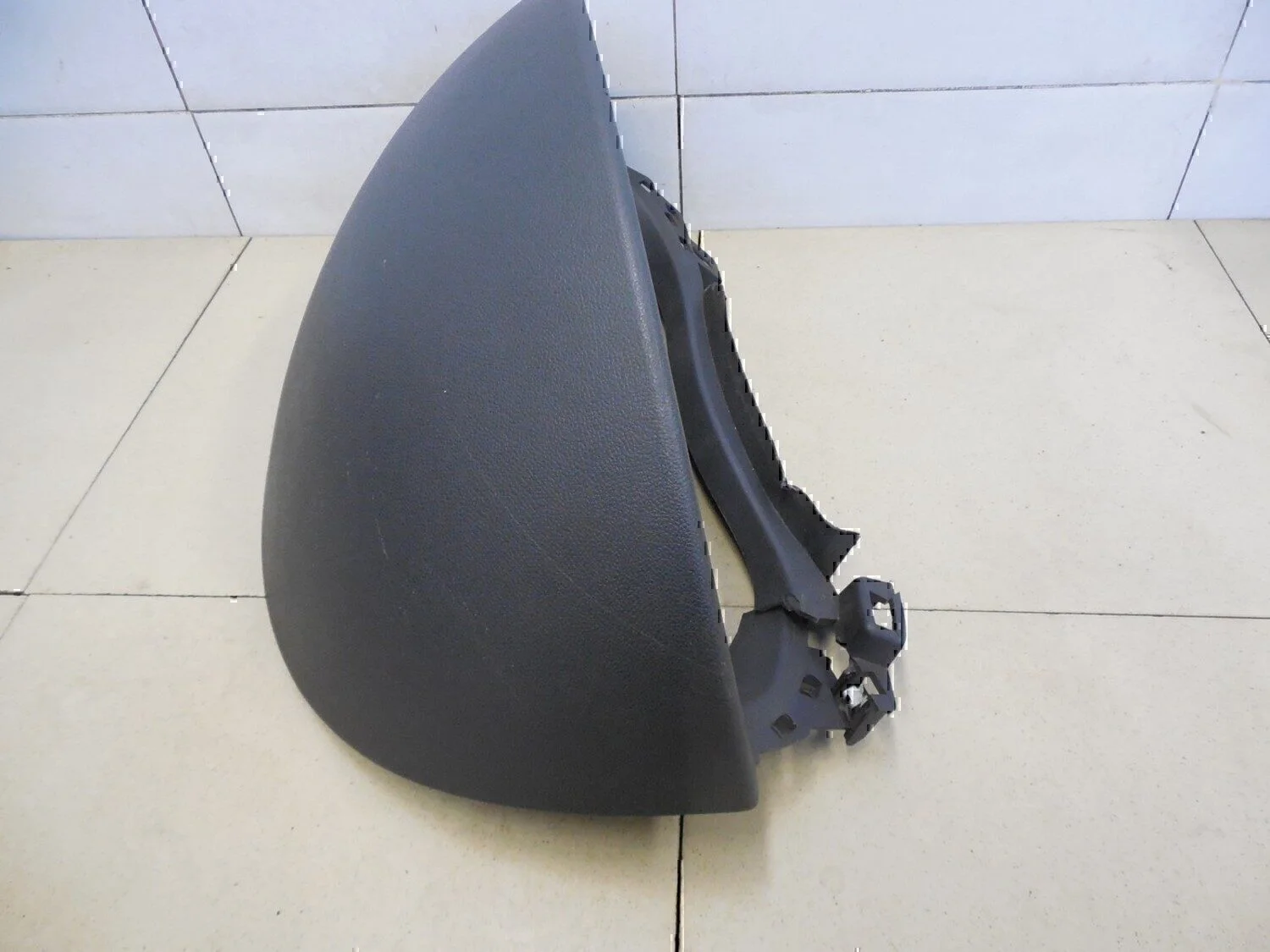 Накладка (кузов внутри) NISSAN Almera (G15) 2013> - миниатюра 4