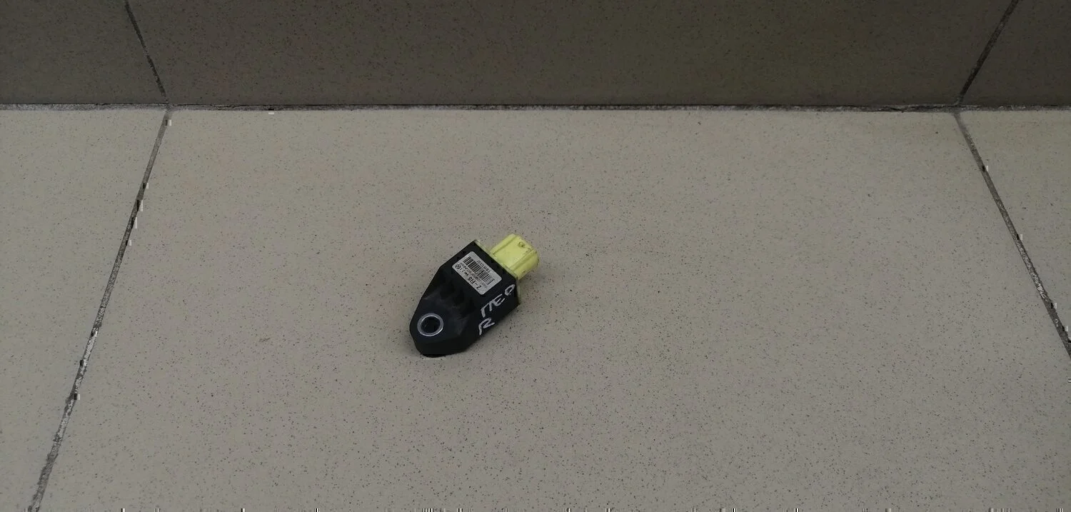 Датчик AIR BAG Hyundai-KIA i40 2011> - изображение 1