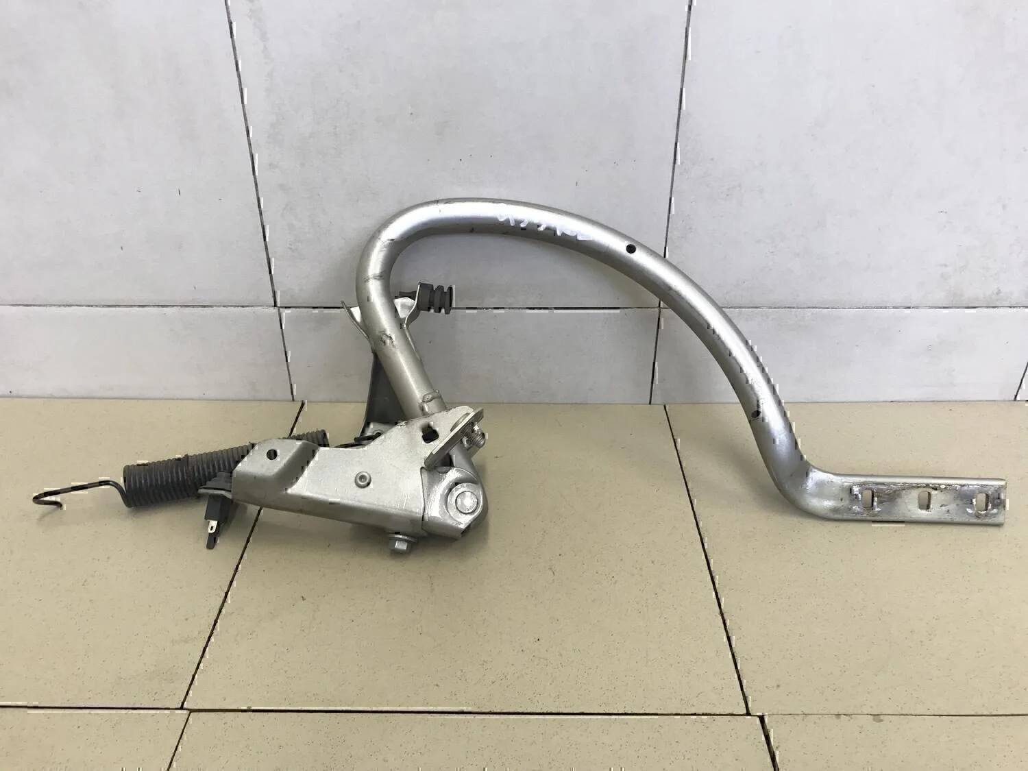 Петля крышки багажника FIAT Marea 1996-2002 - изображение 1