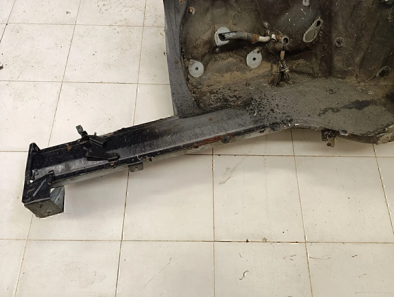 Лонжерон передний левый Porsche Cayenne 2003-2010 - миниатюра 10