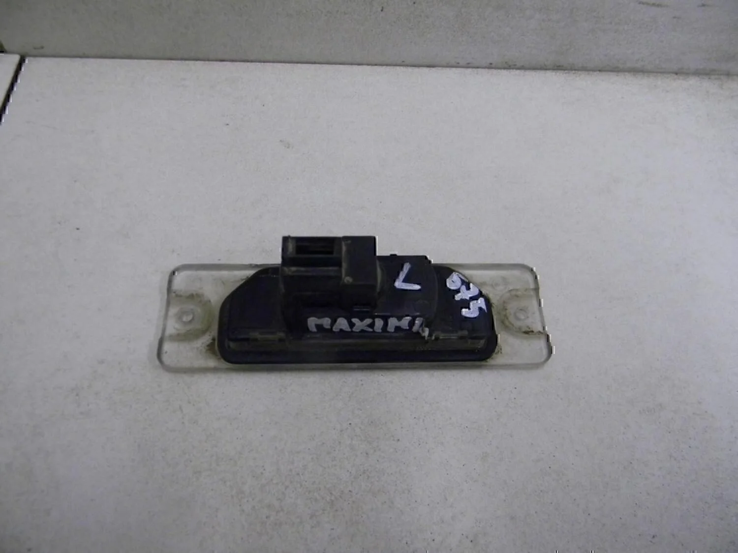 Фонарь подсветки номера NISSAN Almera N15 1995-2000 - миниатюра 2