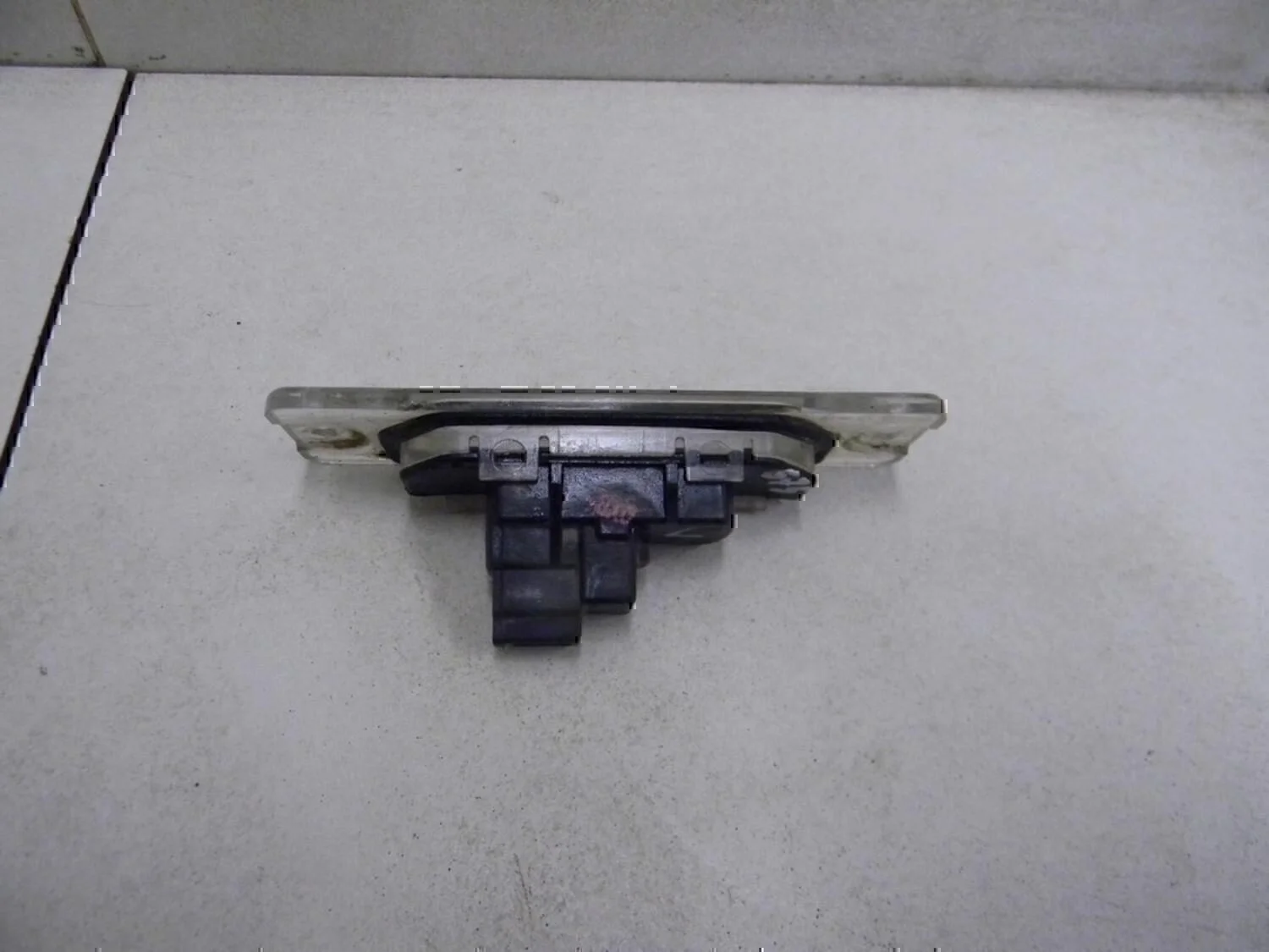 Фонарь подсветки номера NISSAN Almera N15 1995-2000 - миниатюра 3