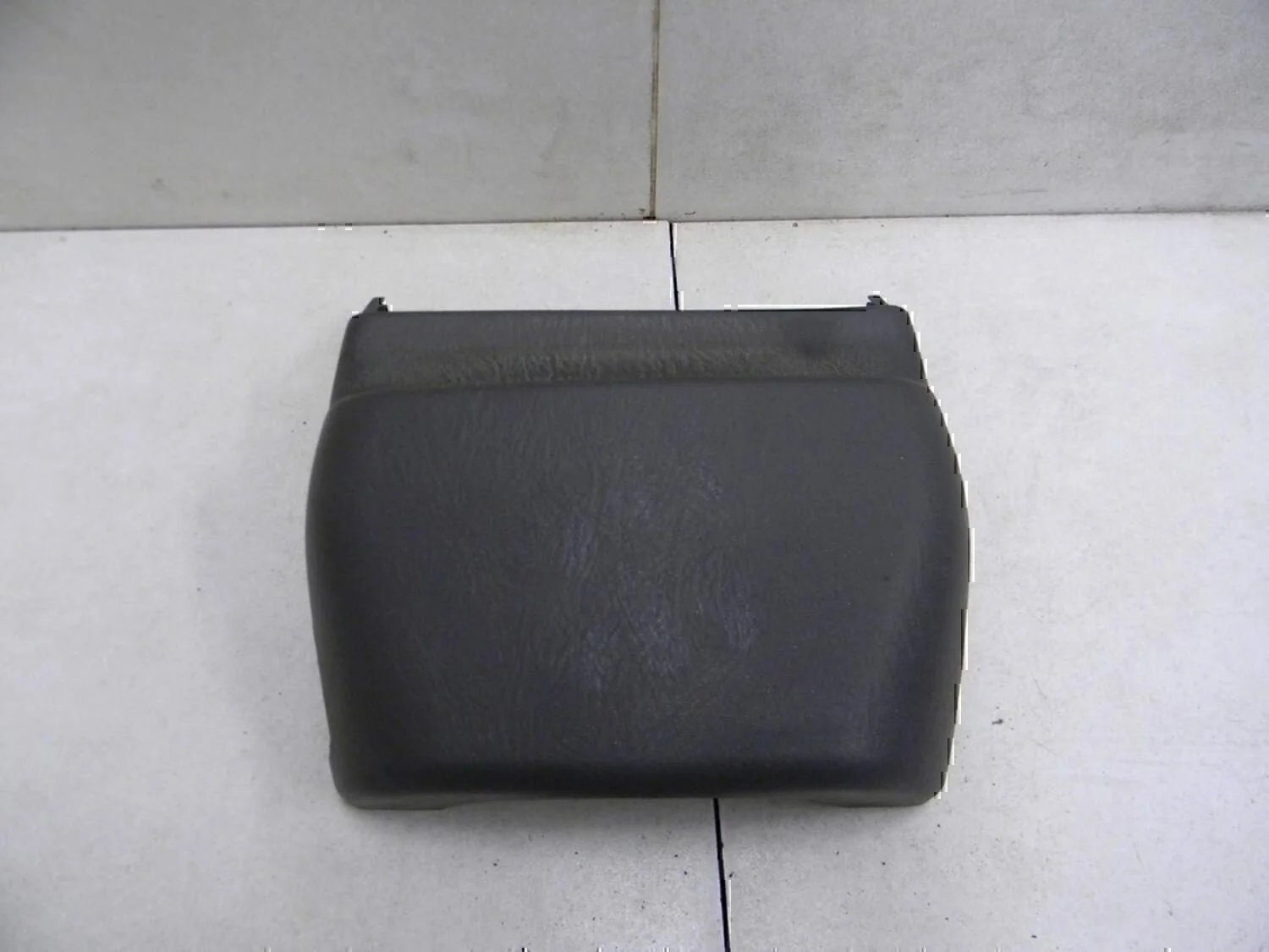 Кожух рулевой колонки верхний NISSAN Maxima (A33) 2000-2005