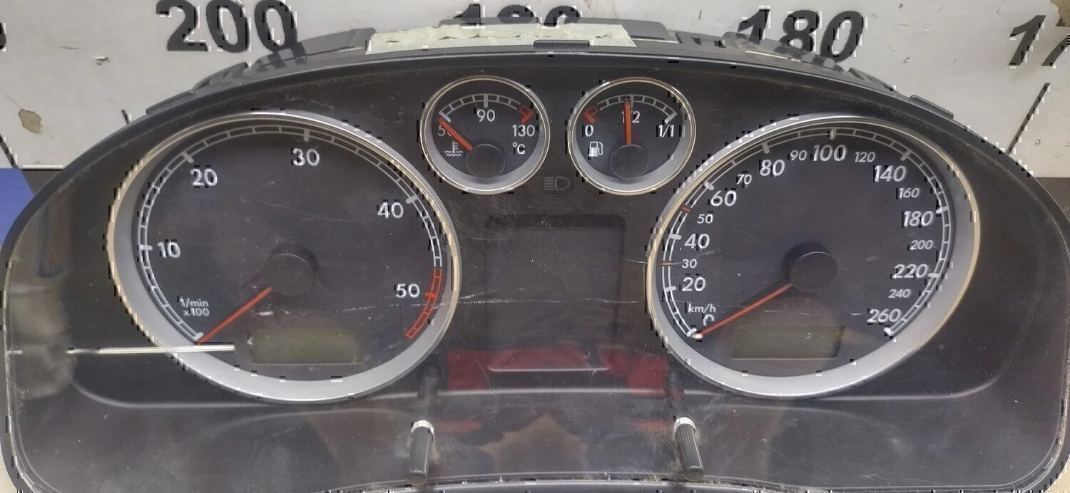 Панель приборов VW Passat [B5] 2000-2005 - миниатюра 3
