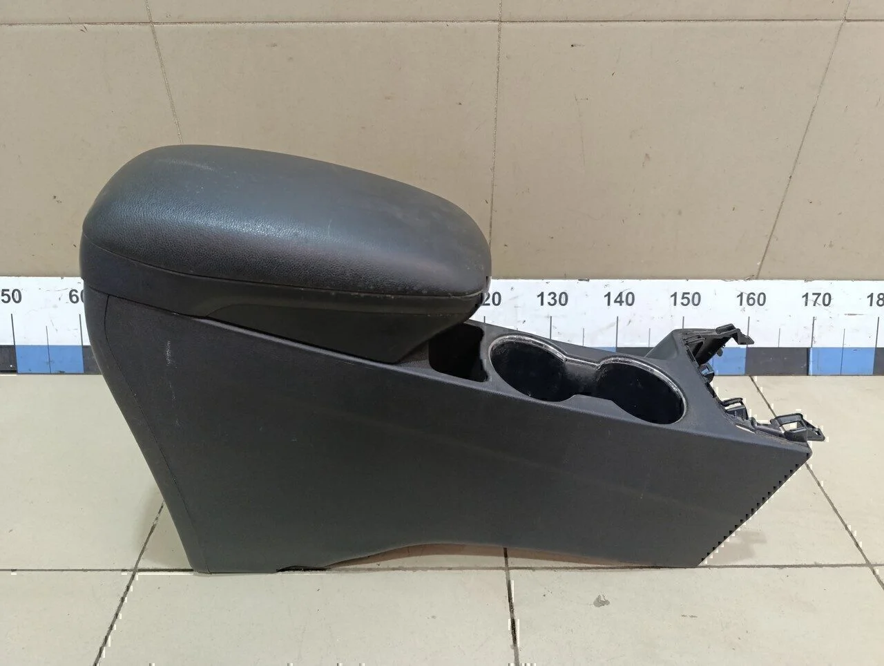 Консоль Hyundai-KIA Elantra 2011-2016 - изображение 1
