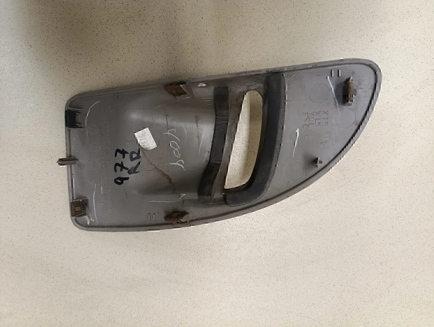 Накладка (кузов внутри) Chrysler Voyager/Caravan (RG) 2001-2008 - миниатюра 3